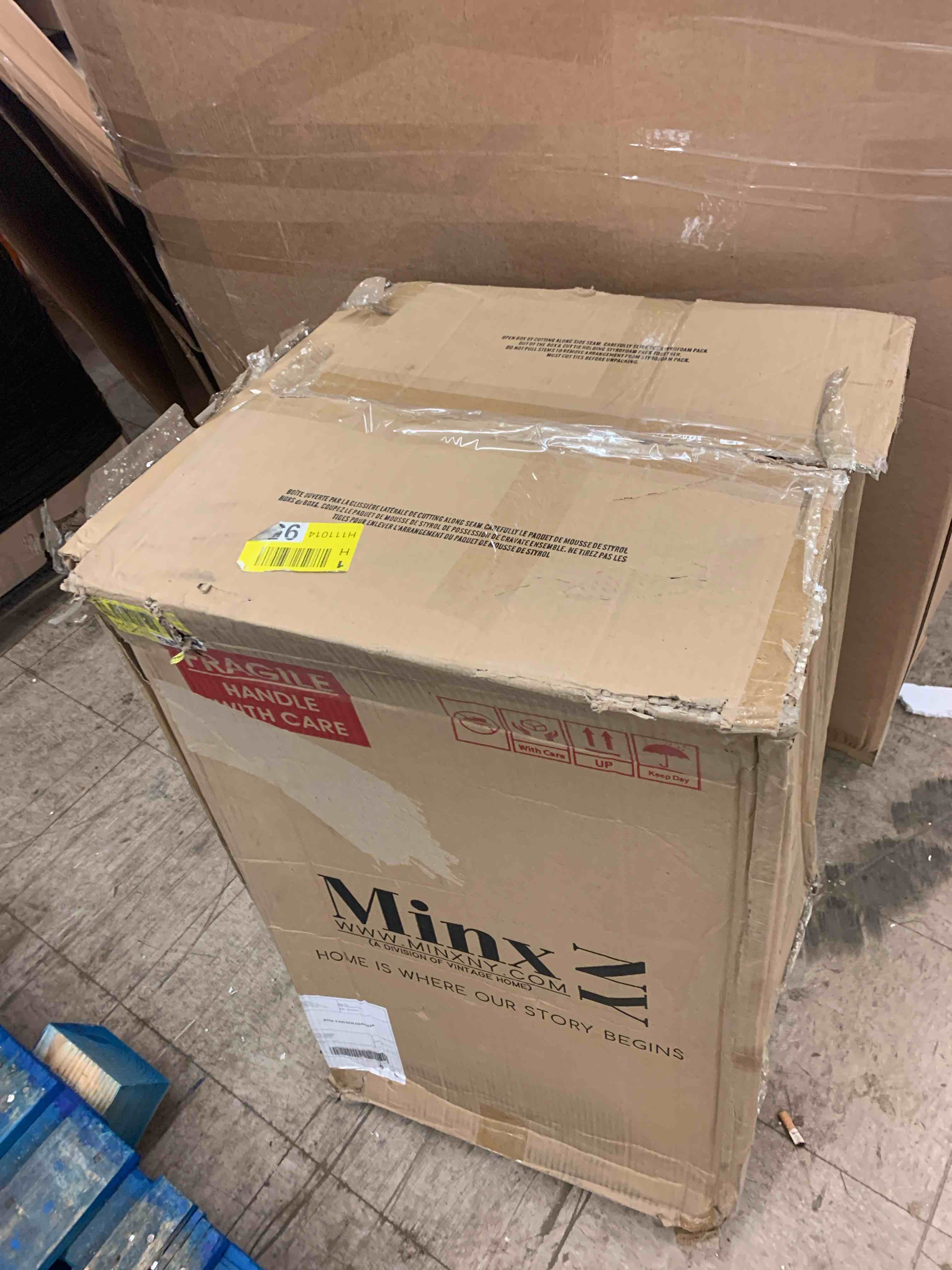 https://s3.amazonaws.com/lotting-images-prod/phillipi/TEA1212031_1746117023962.jpeg