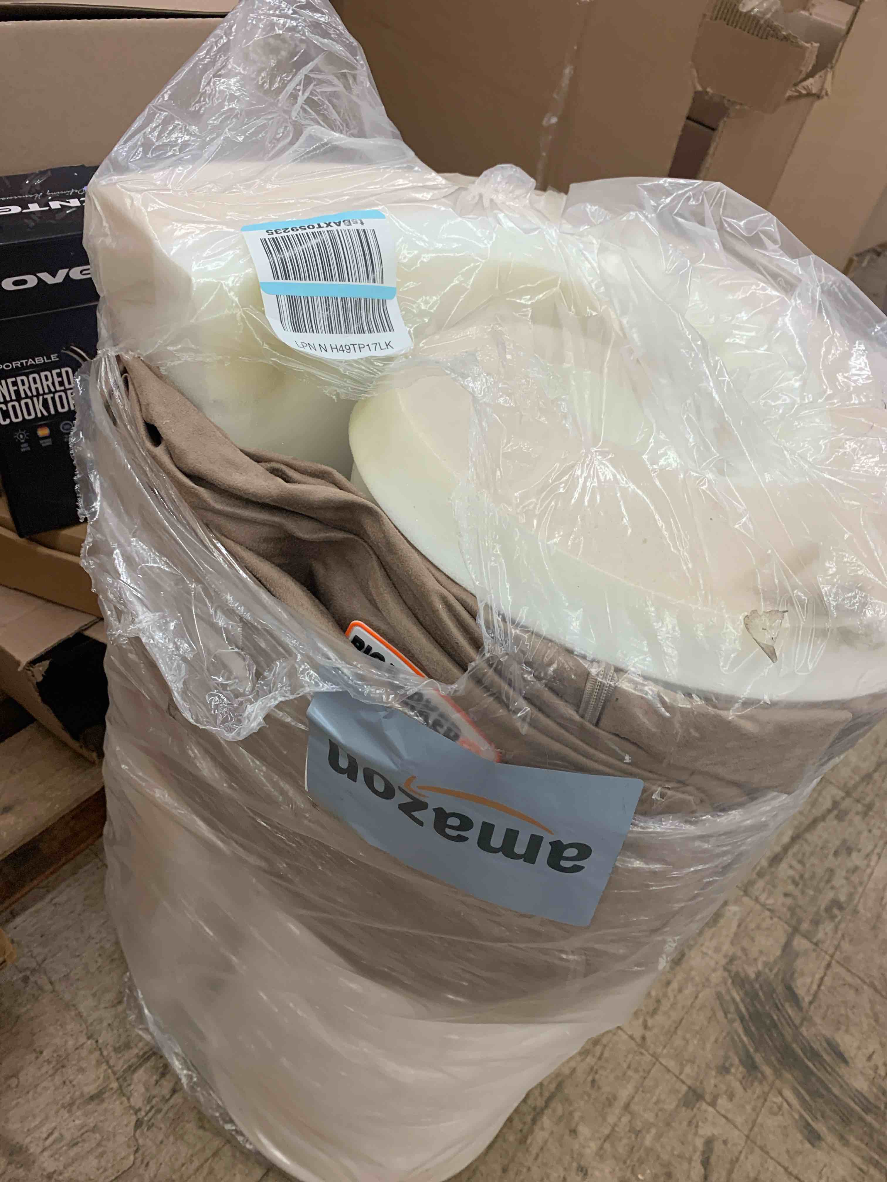 https://s3.amazonaws.com/lotting-images-prod/phillipi/TEA1212080_1746204985668.jpeg