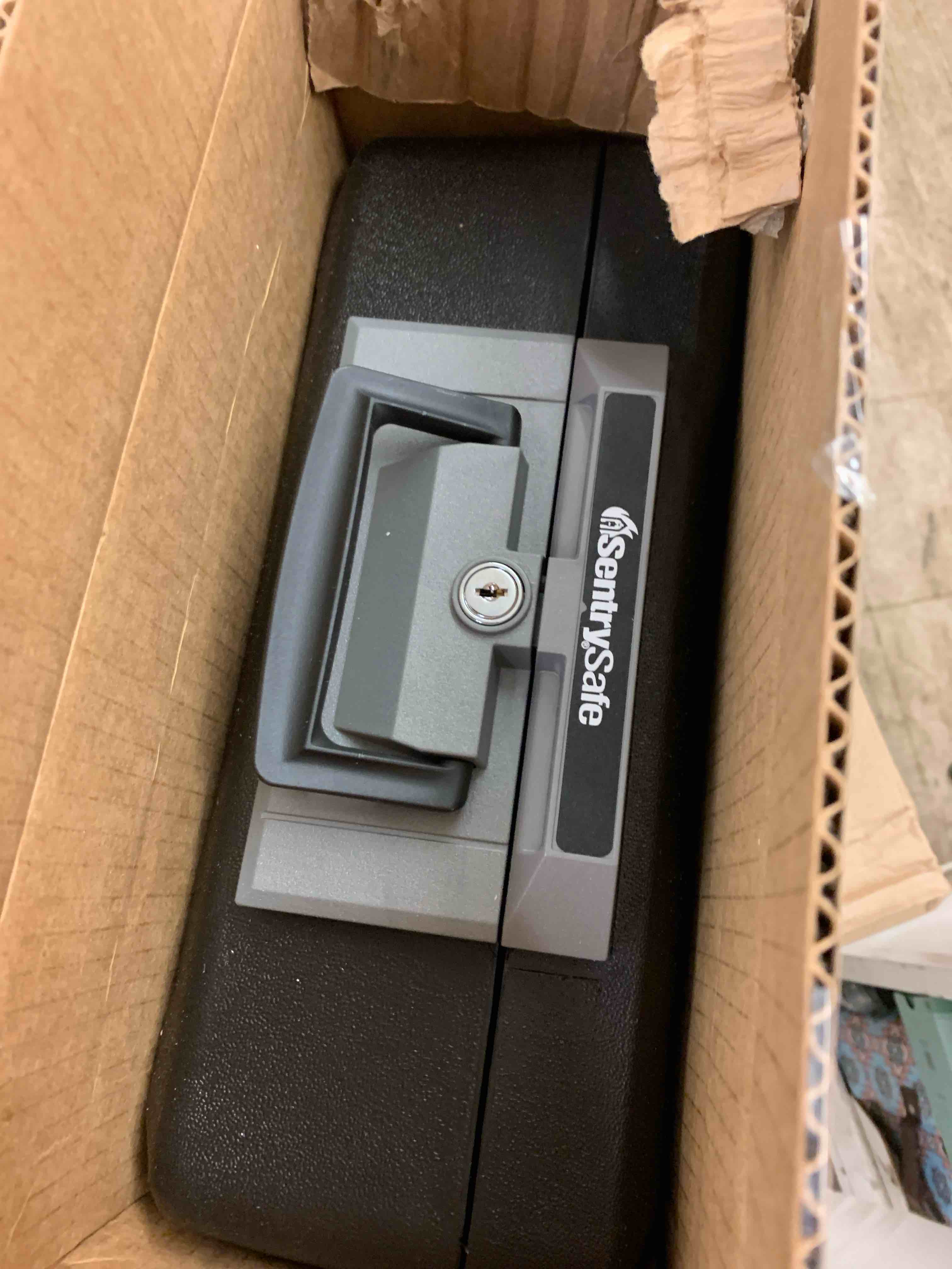 https://s3.amazonaws.com/lotting-images-prod/phillipi/TEA1212301_1746639881264.jpeg