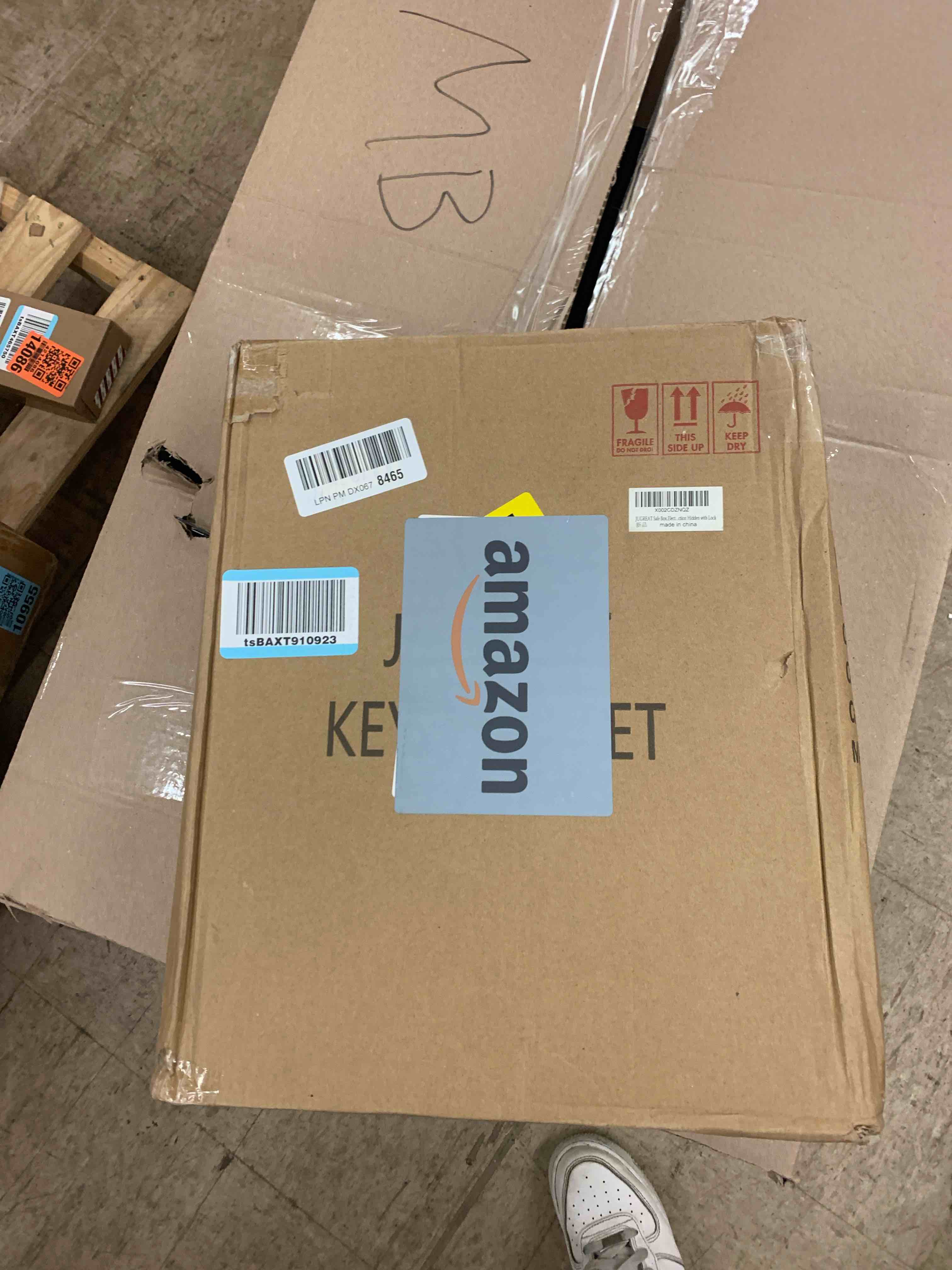 https://s3.amazonaws.com/lotting-images-prod/phillipi/TEA1212489_1747235436867.jpeg