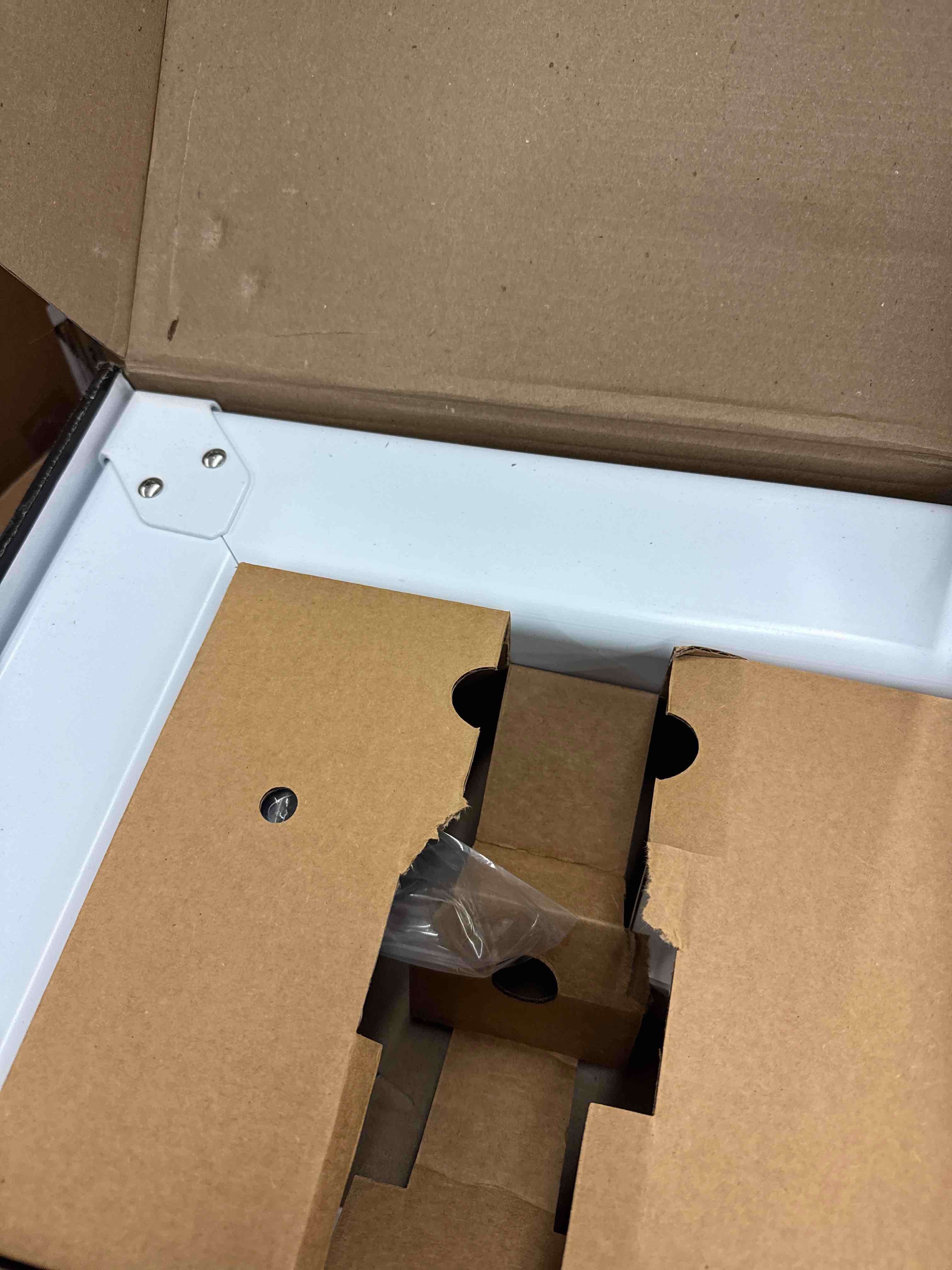 https://s3.amazonaws.com/lotting-images-prod/phillipi/TEA1213120_1739626567965.jpeg