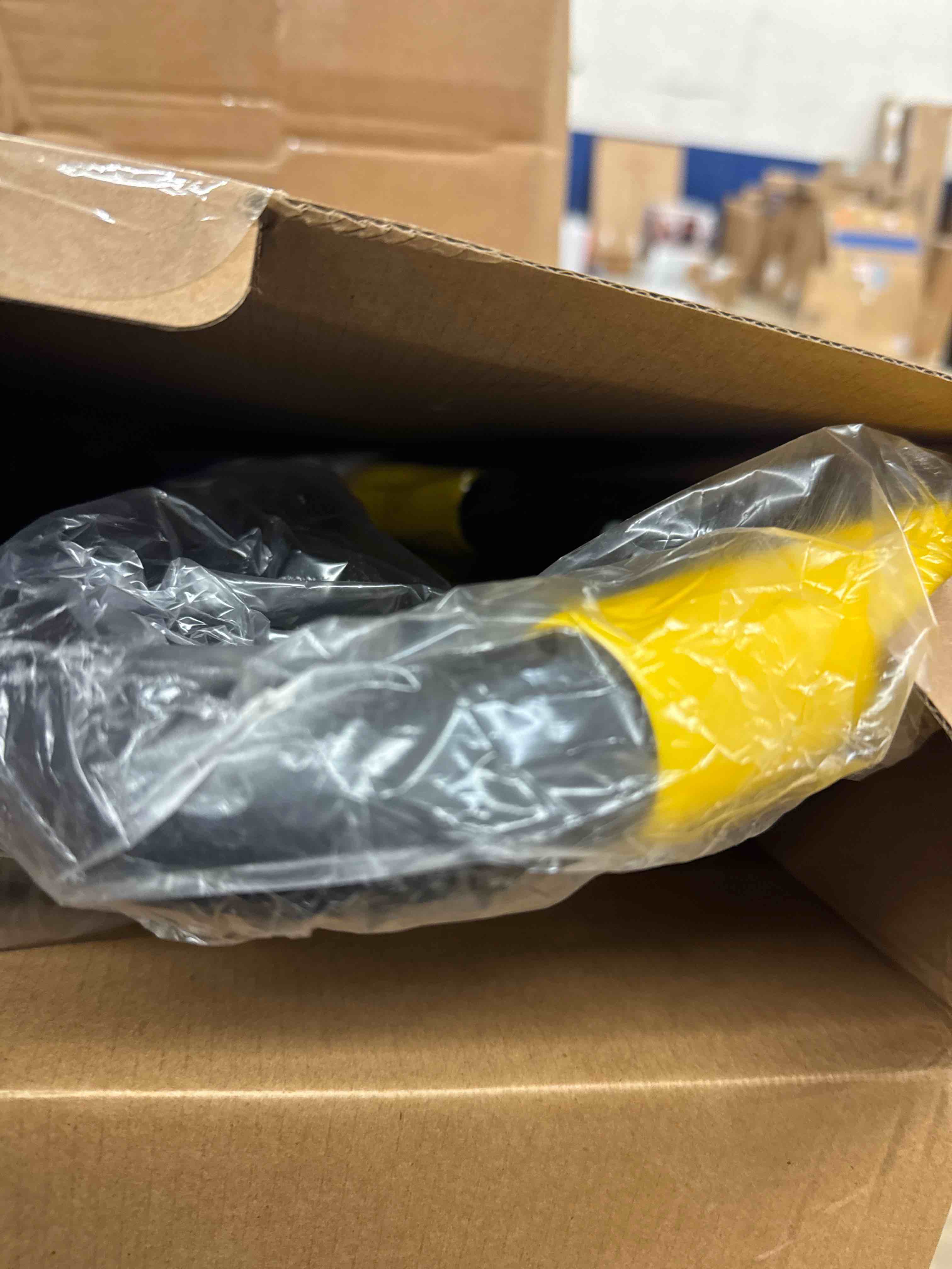 https://s3.amazonaws.com/lotting-images-prod/phillipi/TEA1213131_1739628729886.jpeg