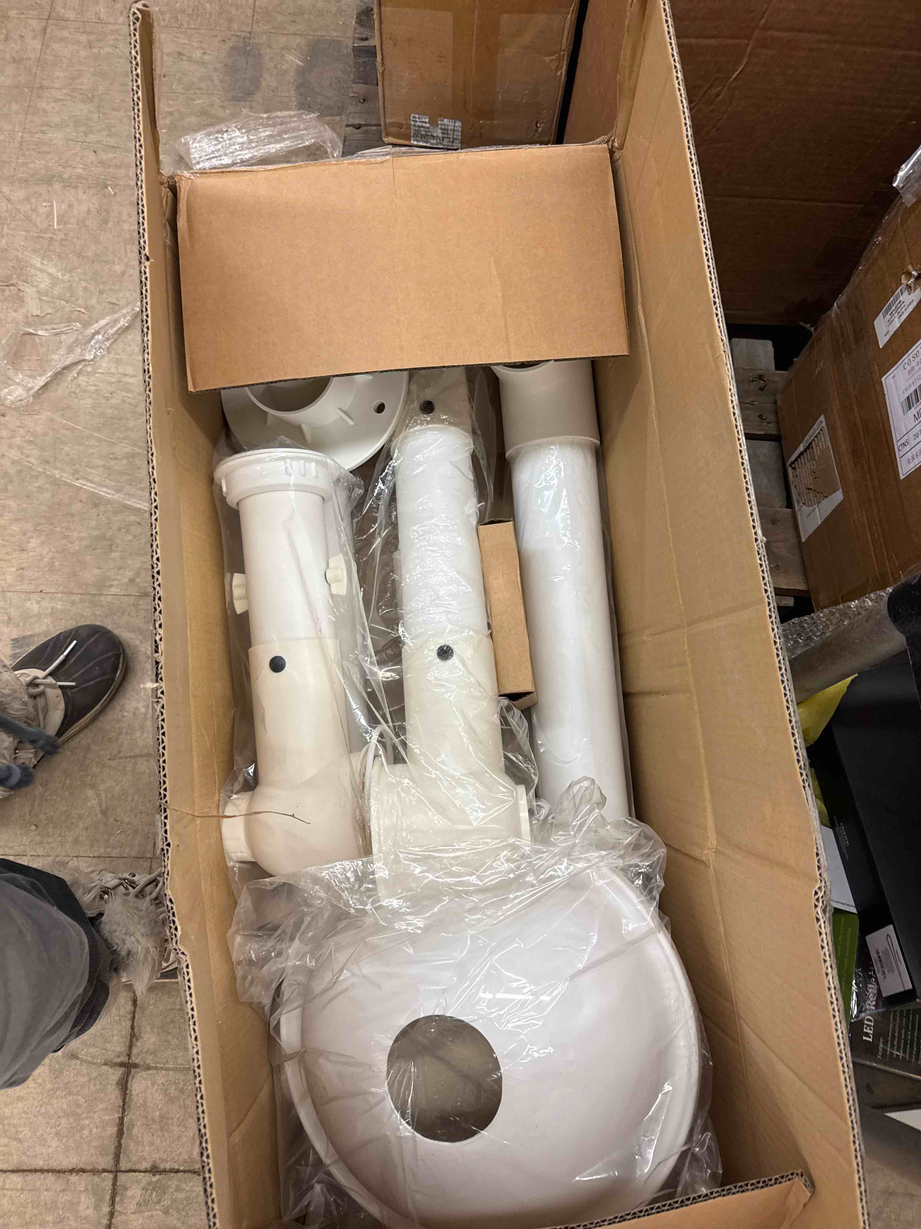 https://s3.amazonaws.com/lotting-images-prod/phillipi/TEA1213134_1739629495982.jpeg