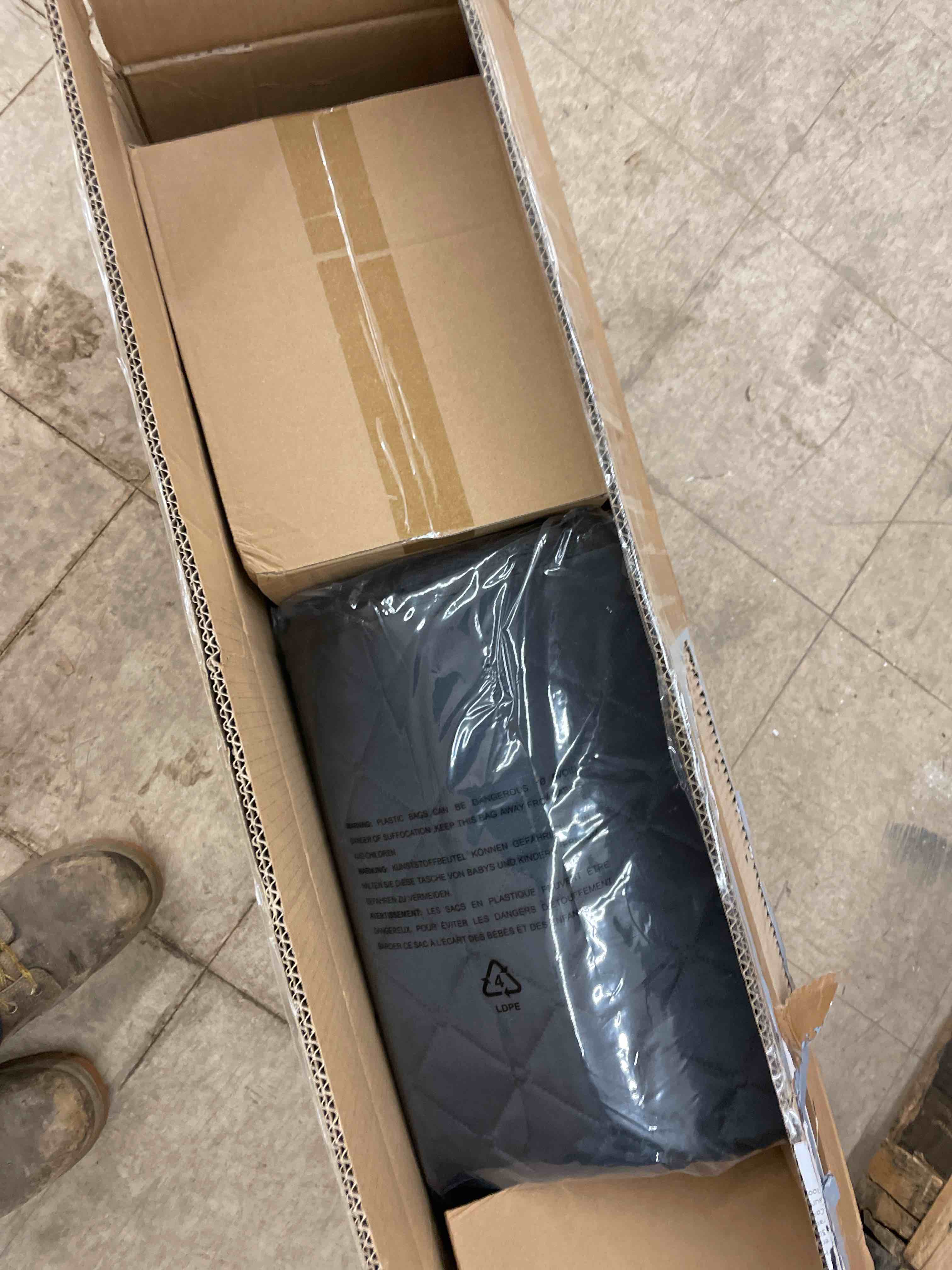 https://s3.amazonaws.com/lotting-images-prod/phillipi/TEA1213151_1739633032613.jpeg