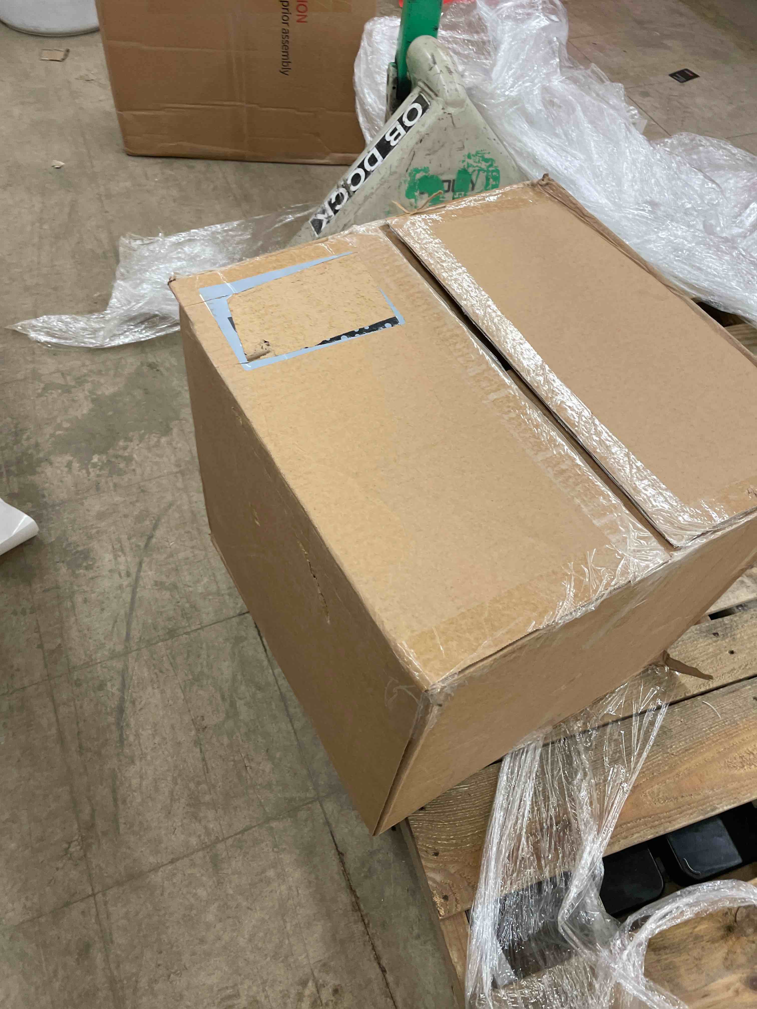 https://s3.amazonaws.com/lotting-images-prod/phillipi/TEA1213155_1739634172490.jpeg