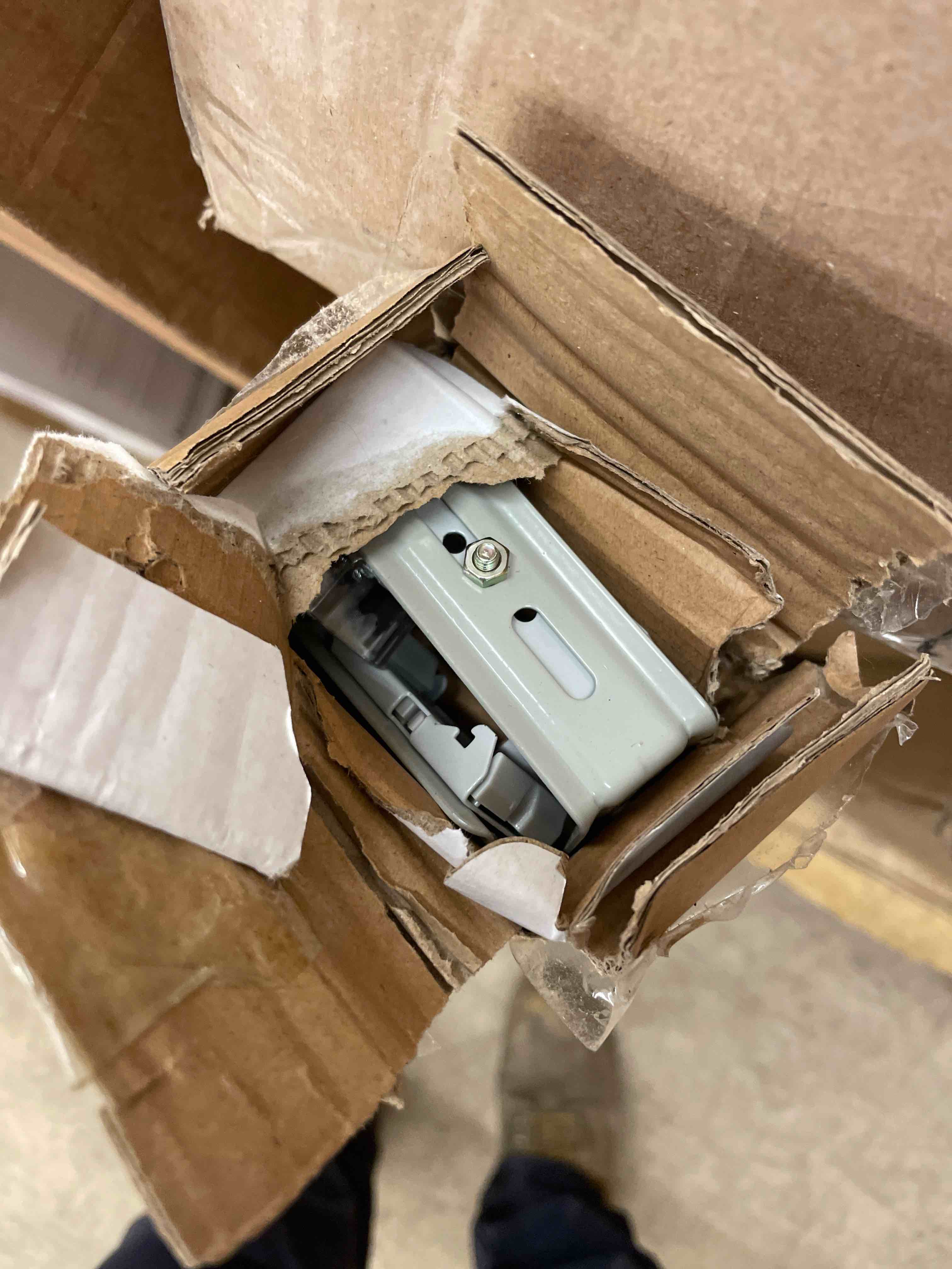 https://s3.amazonaws.com/lotting-images-prod/phillipi/TEA1213156_1739634402566.jpeg
