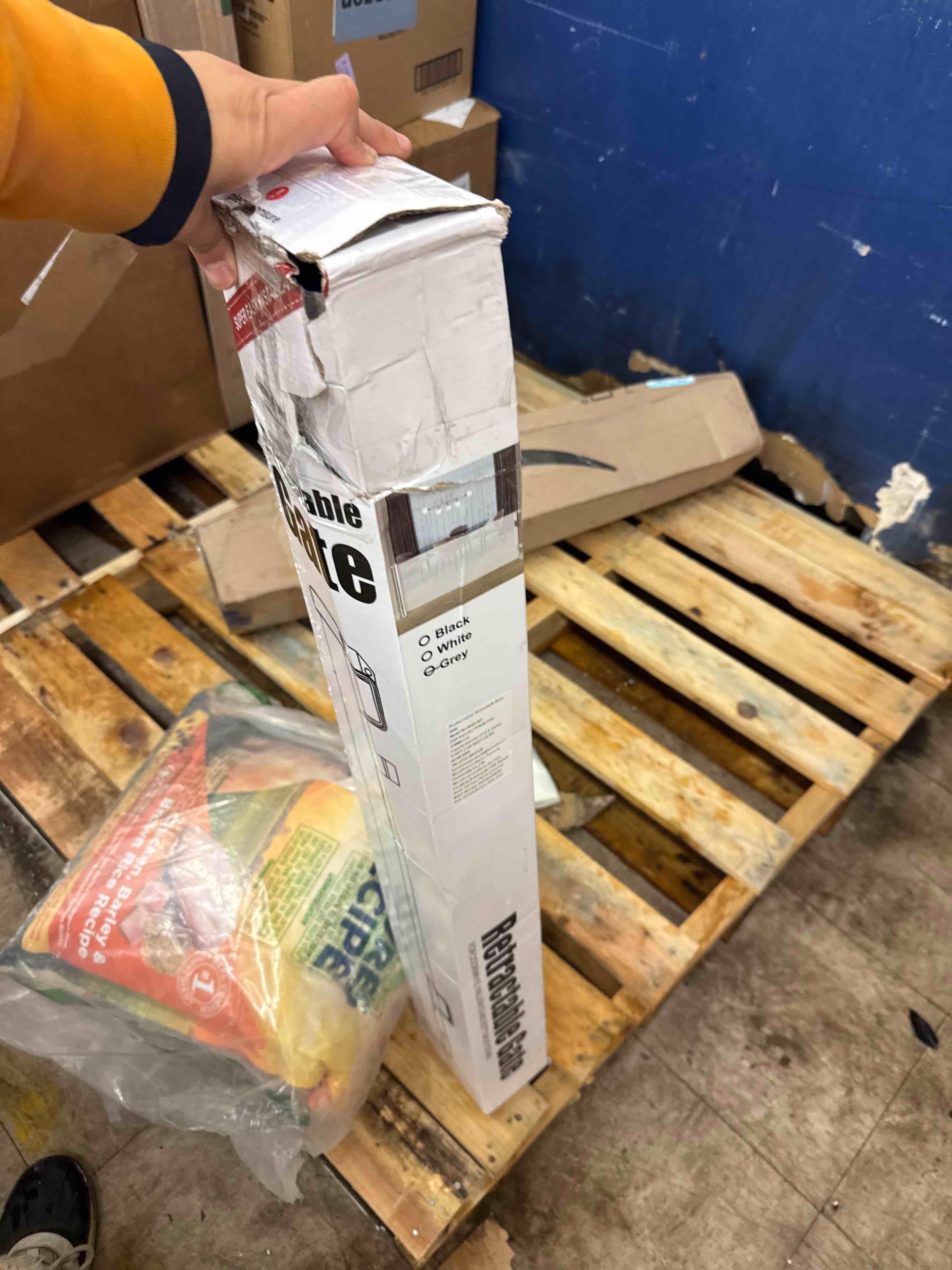 https://s3.amazonaws.com/lotting-images-prod/phillipi/TEA1213722_1740688665532.jpeg