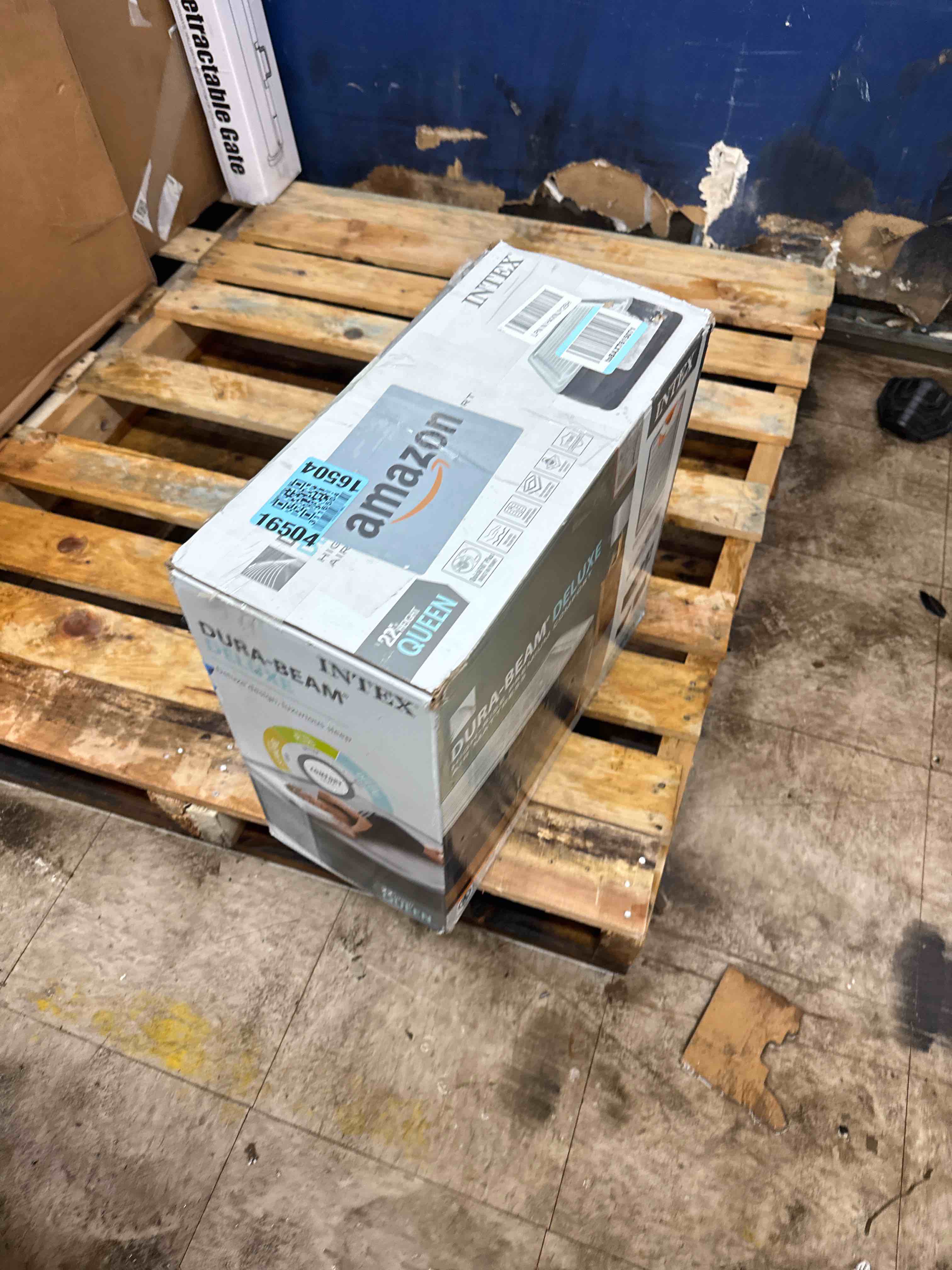 https://s3.amazonaws.com/lotting-images-prod/phillipi/TEA1213725_1740689314129.jpeg