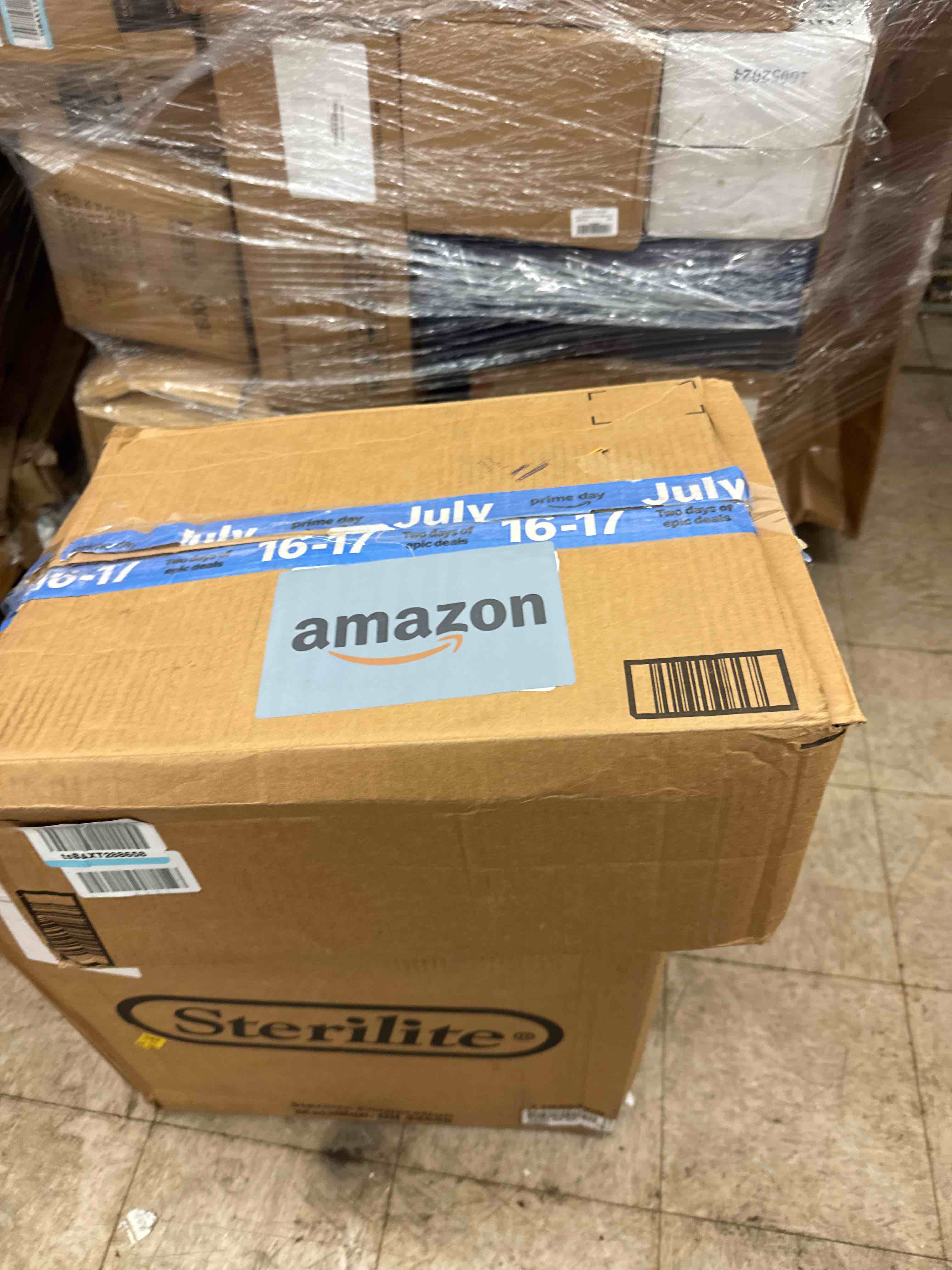 https://s3.amazonaws.com/lotting-images-prod/phillipi/TEA1214972_1742328186899.jpeg