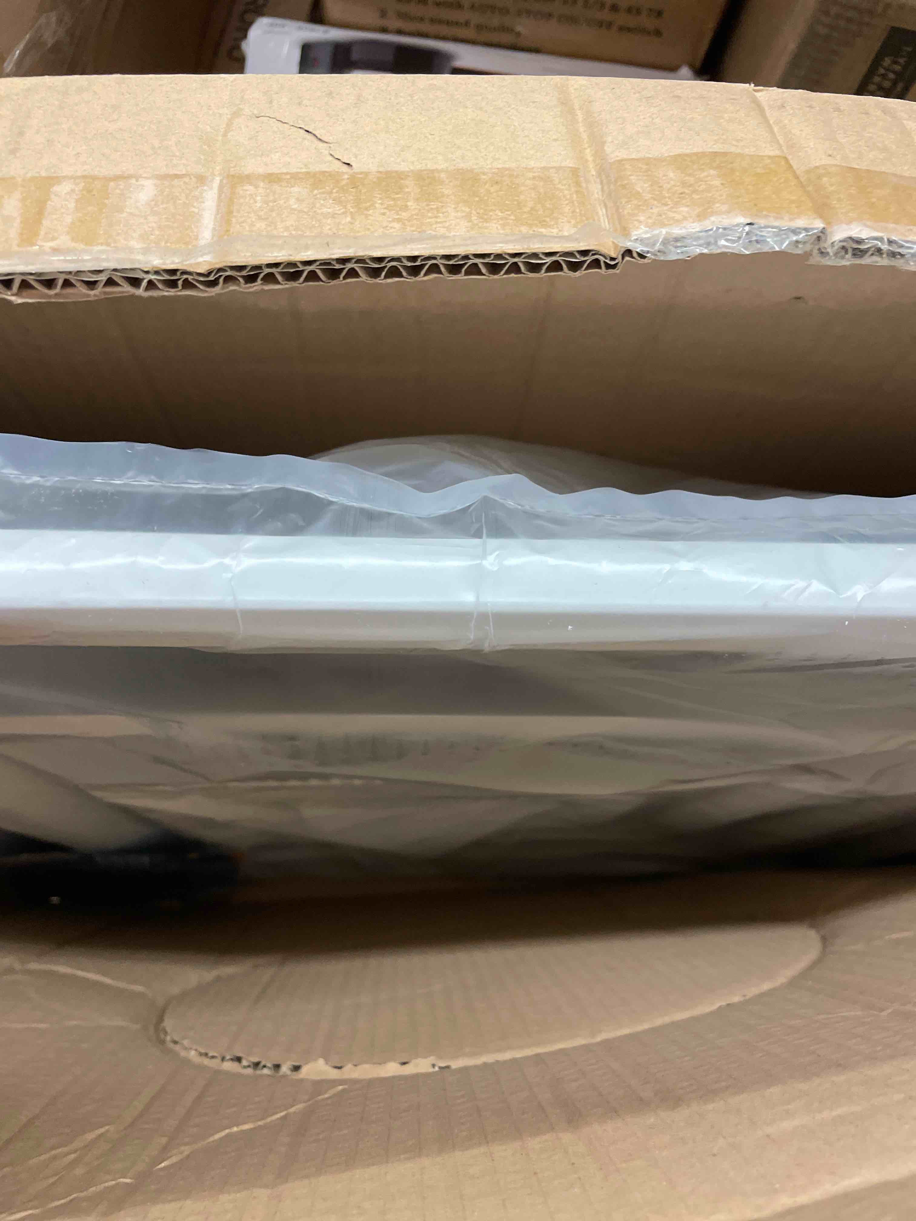 https://s3.amazonaws.com/lotting-images-prod/phillipi/TEA1215594_1743521259038.jpeg