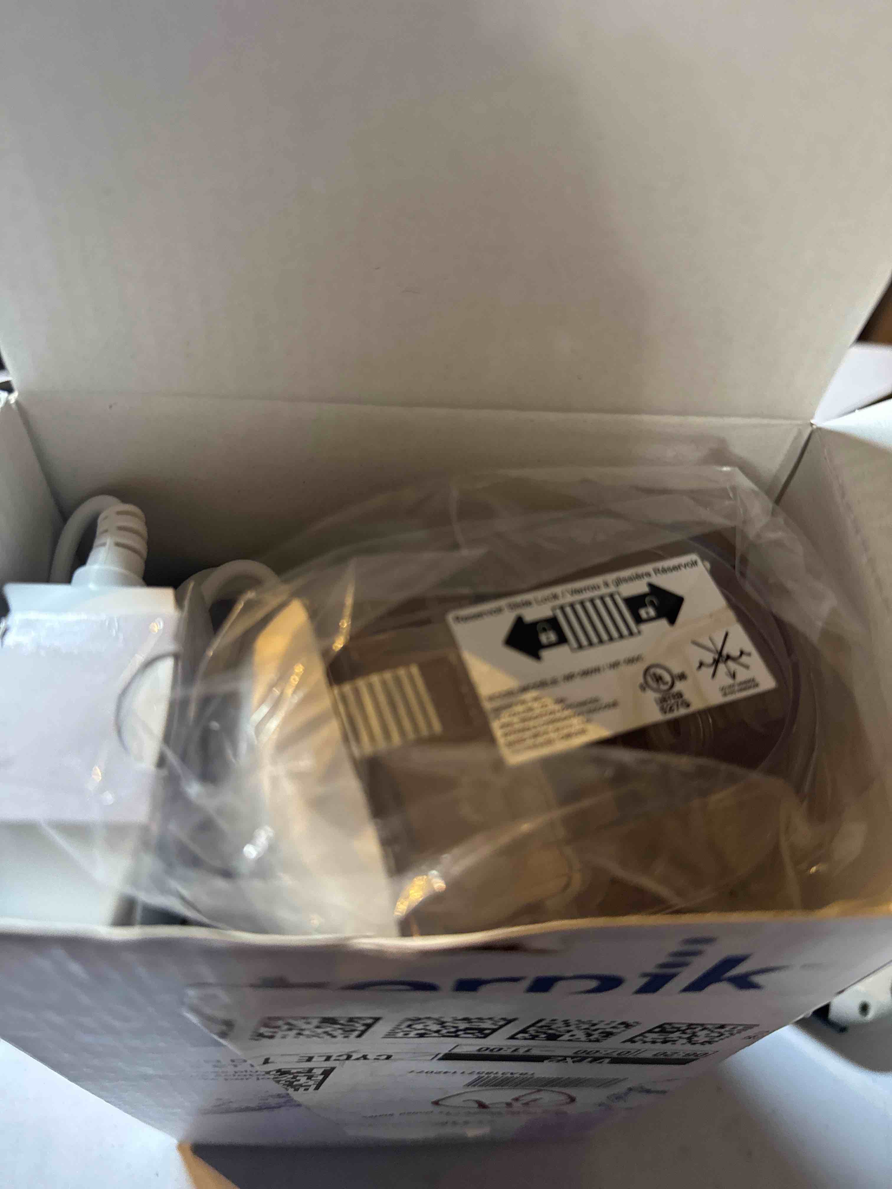 https://s3.amazonaws.com/lotting-images-prod/phillipi/TEA1215688_1744167170628.jpeg