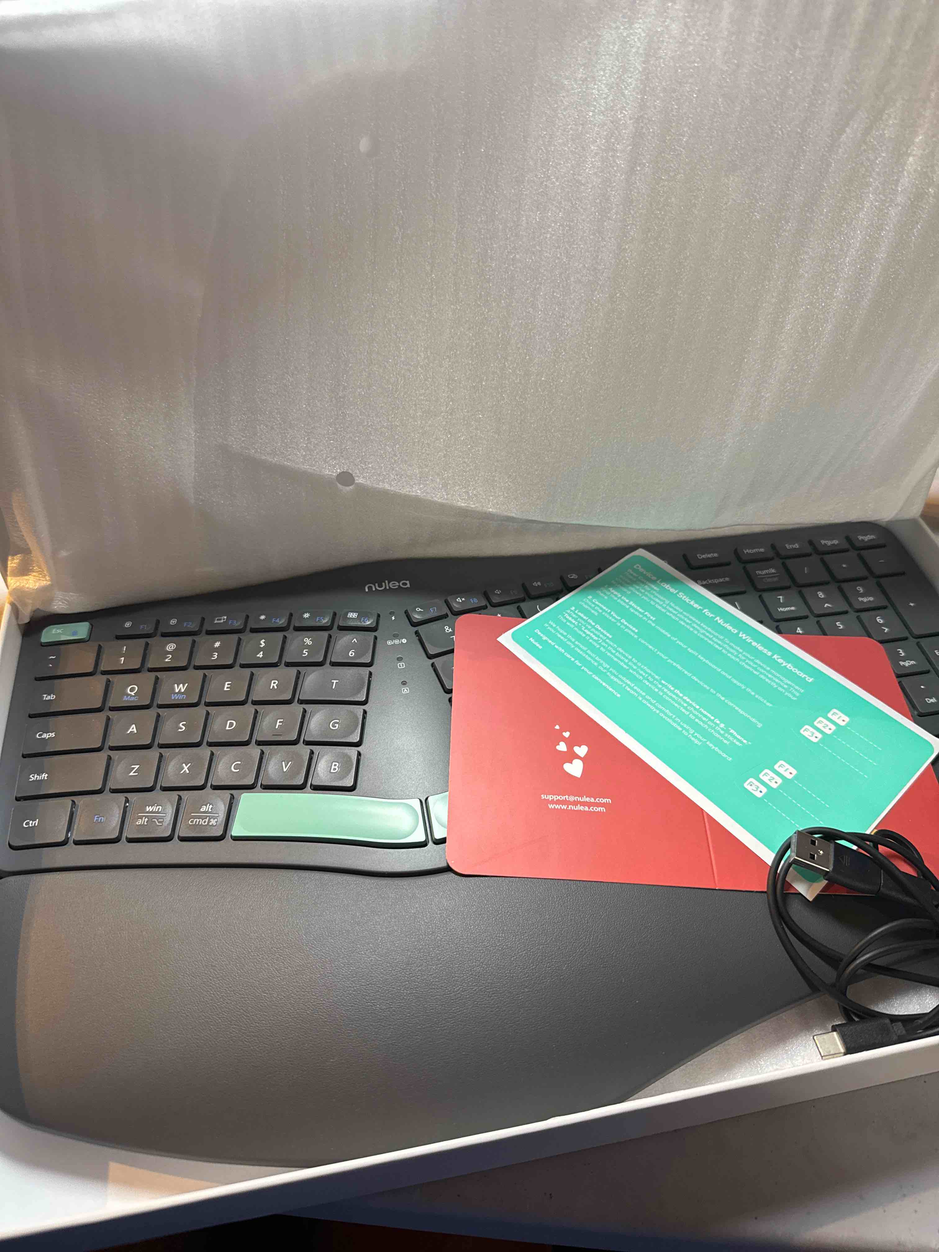 https://s3.amazonaws.com/lotting-images-prod/phillipi/TEA1215695_1744245878377.jpeg