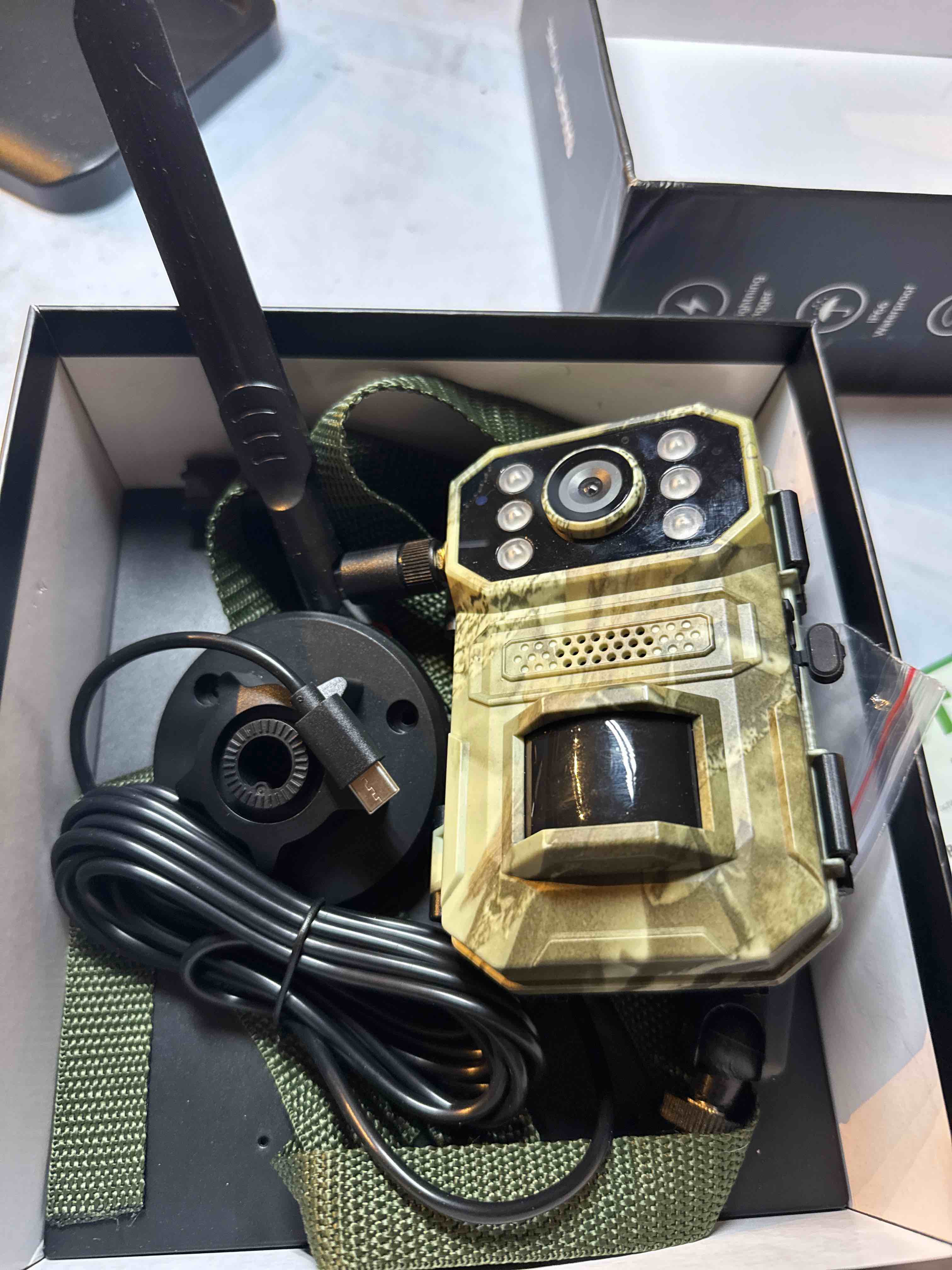 https://s3.amazonaws.com/lotting-images-prod/phillipi/TEA1215708_1744247902557.jpeg