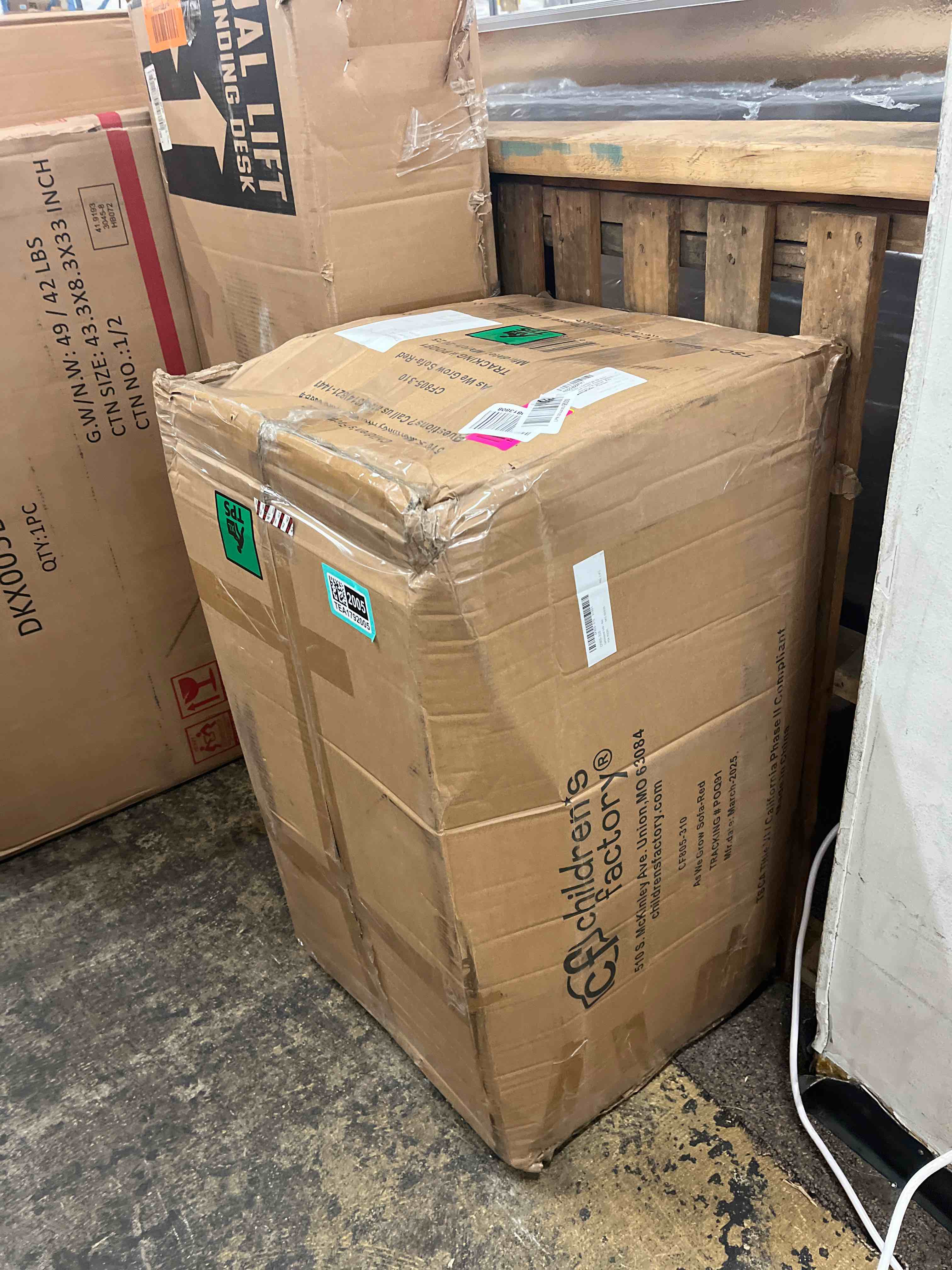 https://s3.amazonaws.com/lotting-images-prod/phillipi/TEA1792005_1760458937249.jpeg