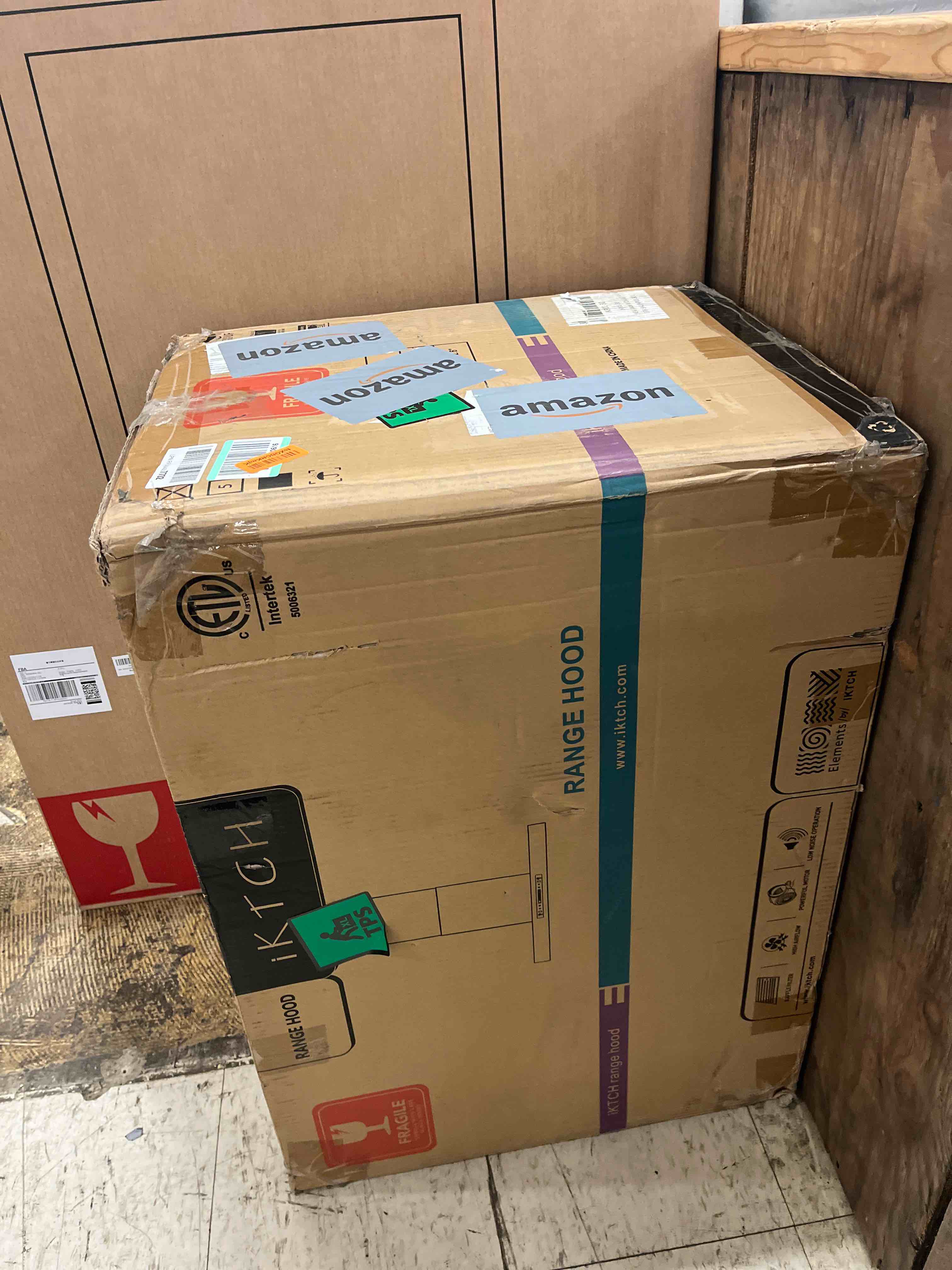 https://s3.amazonaws.com/lotting-images-prod/phillipi/TEA1792013_1760459697182.jpeg