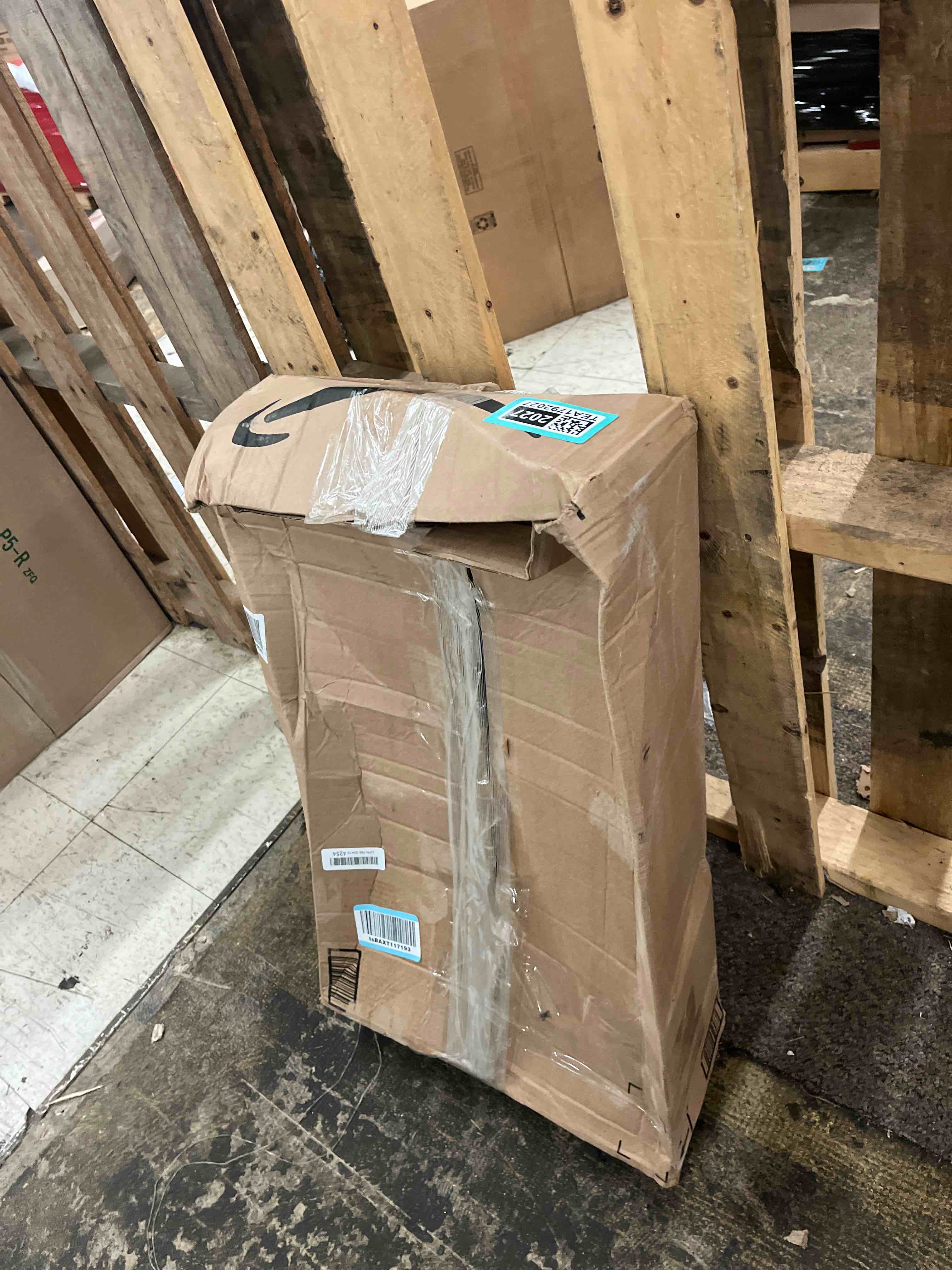 https://s3.amazonaws.com/lotting-images-prod/phillipi/TEA1792027_1760462196217.jpeg