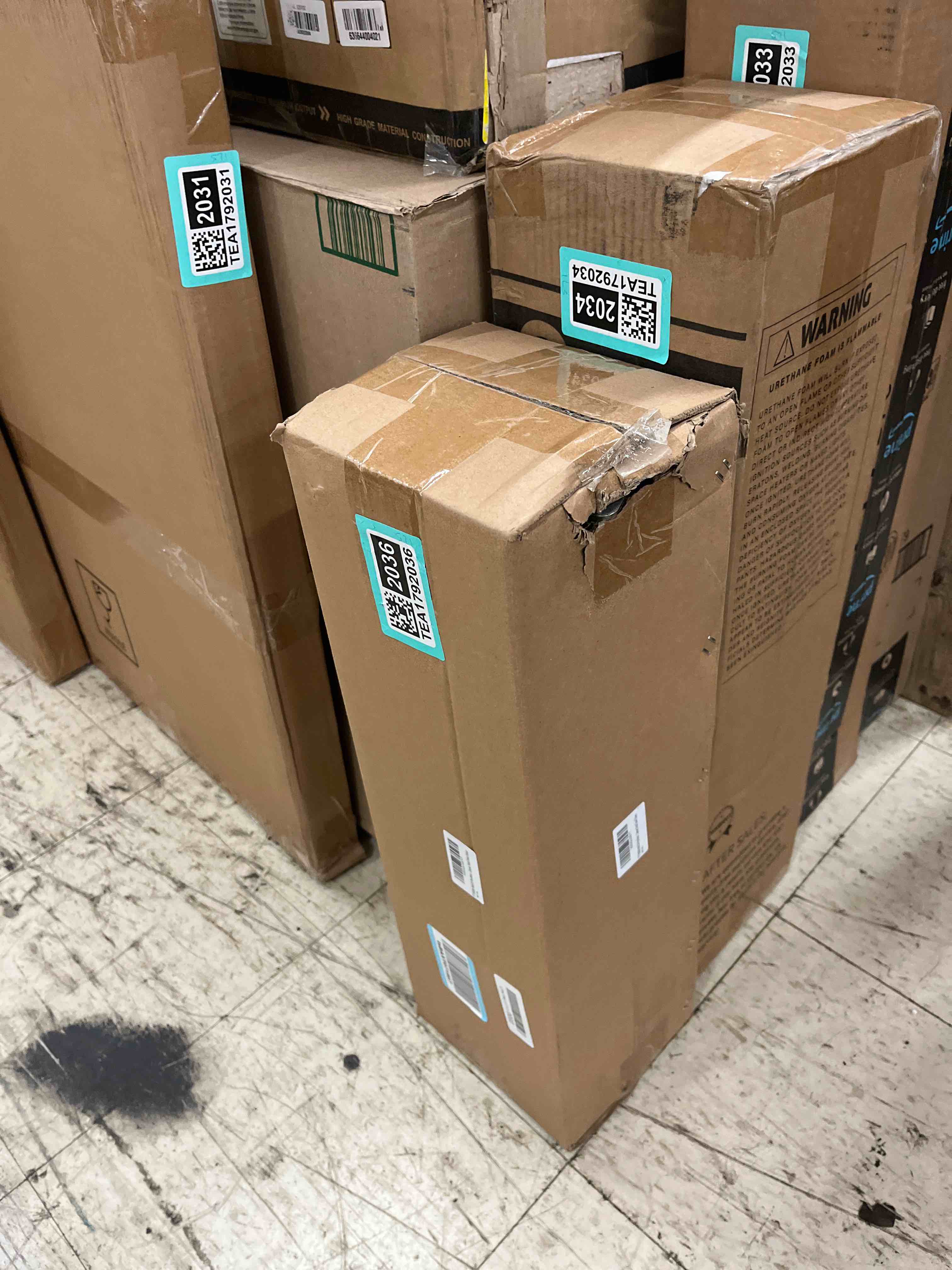 https://s3.amazonaws.com/lotting-images-prod/phillipi/TEA1792036_1760462730833.jpeg
