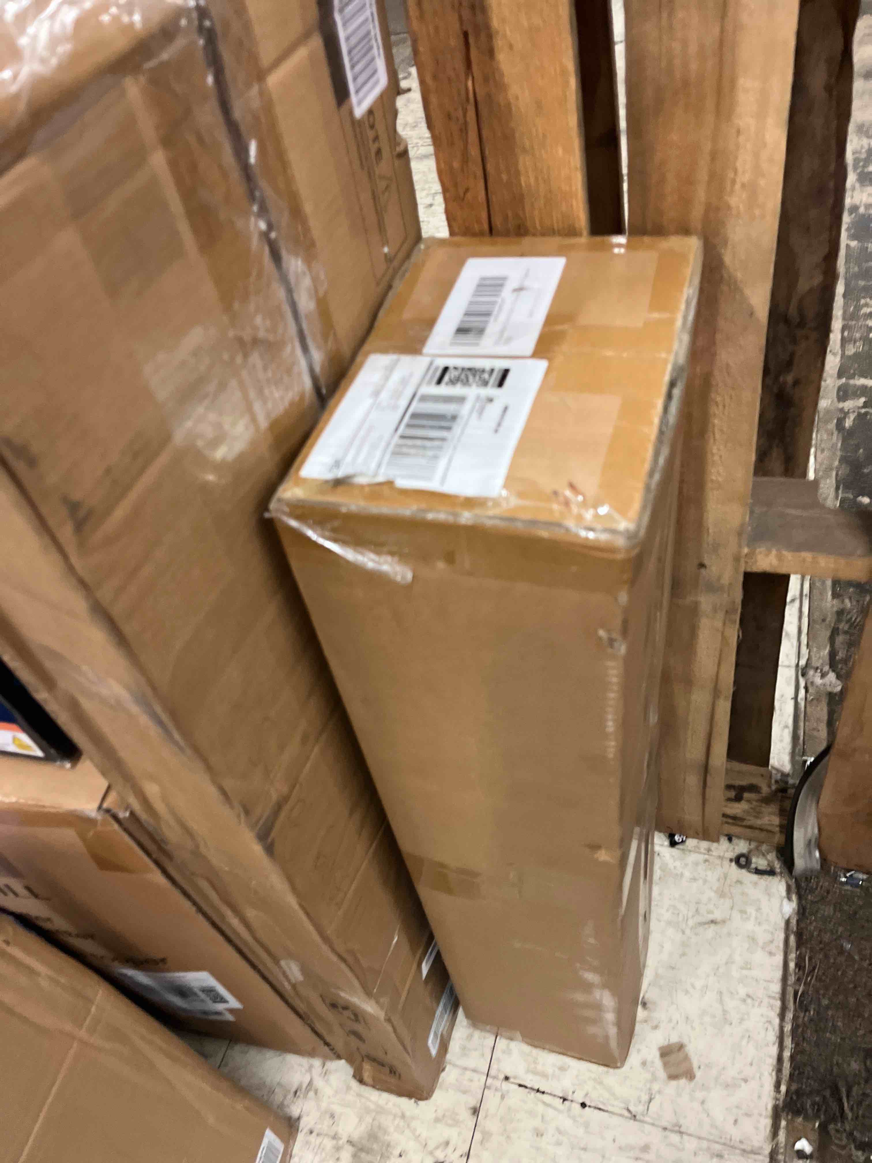 https://s3.amazonaws.com/lotting-images-prod/phillipi/TEA1792101_1760459975101.jpeg