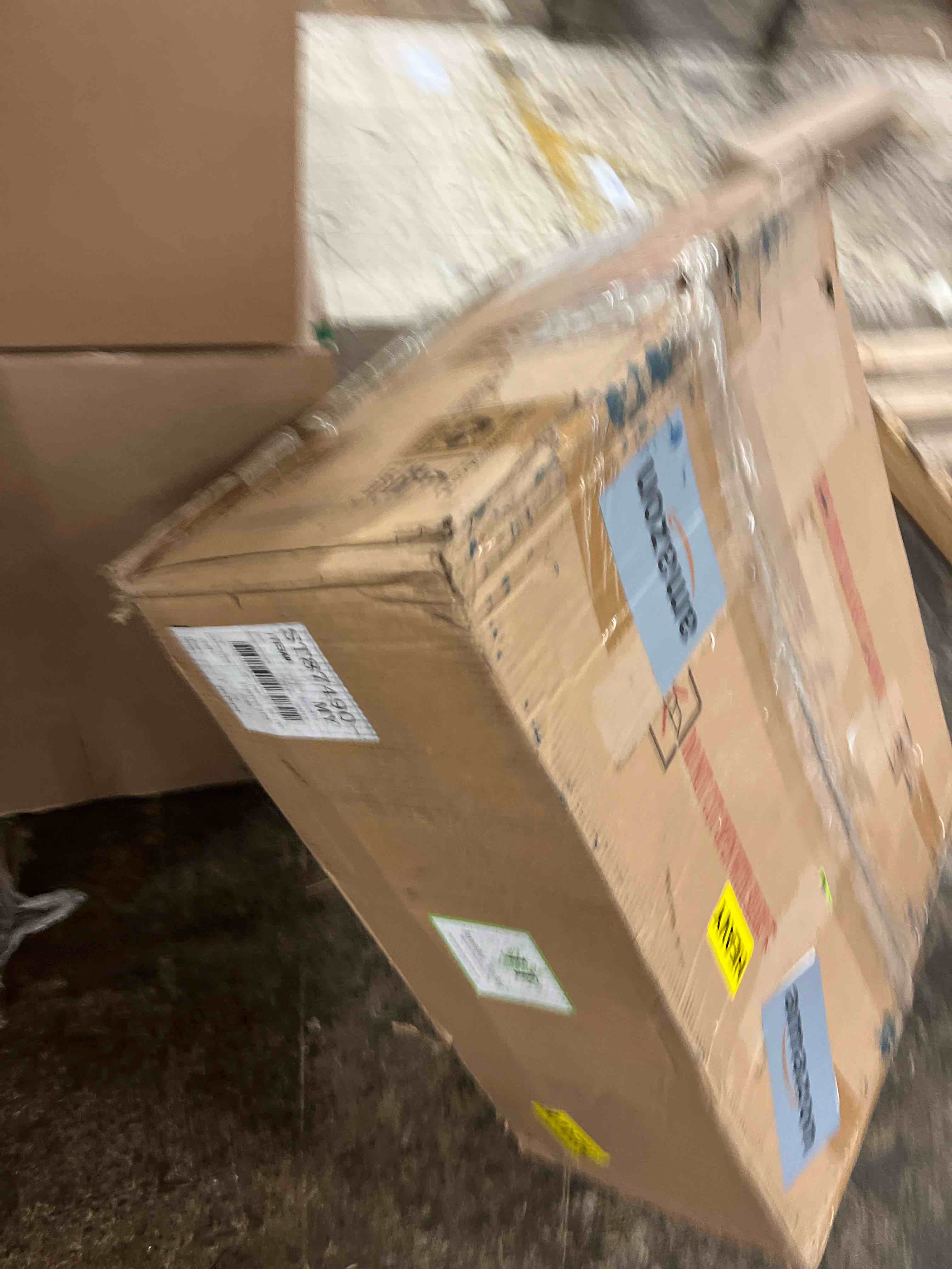 https://s3.amazonaws.com/lotting-images-prod/phillipi/TEA1792236_1760493014197.jpeg