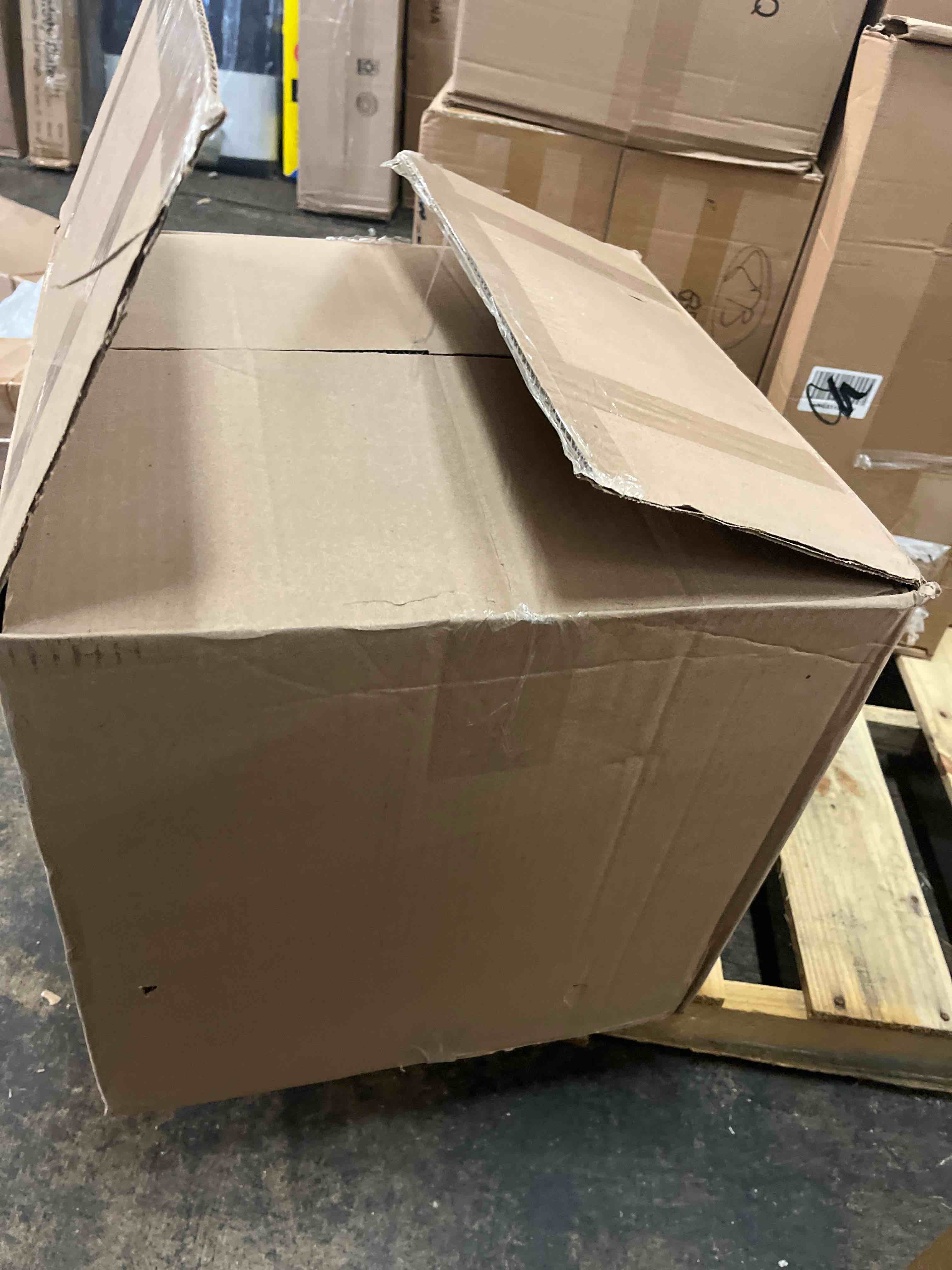 https://s3.amazonaws.com/lotting-images-prod/phillipi/TEA1792591_1761058783874.jpeg