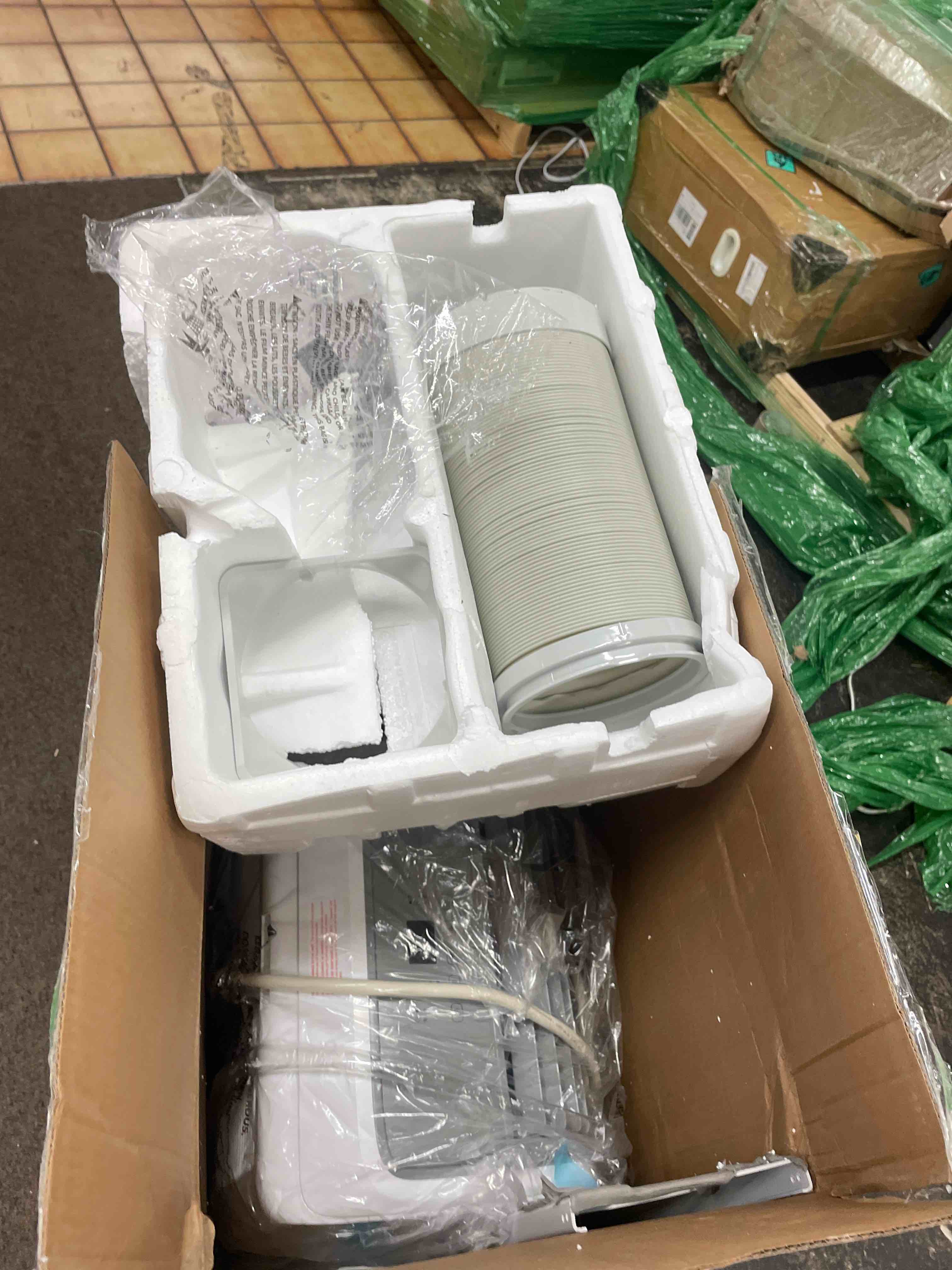 https://s3.amazonaws.com/lotting-images-prod/phillipi/TEA1795004_1754350118524.jpeg