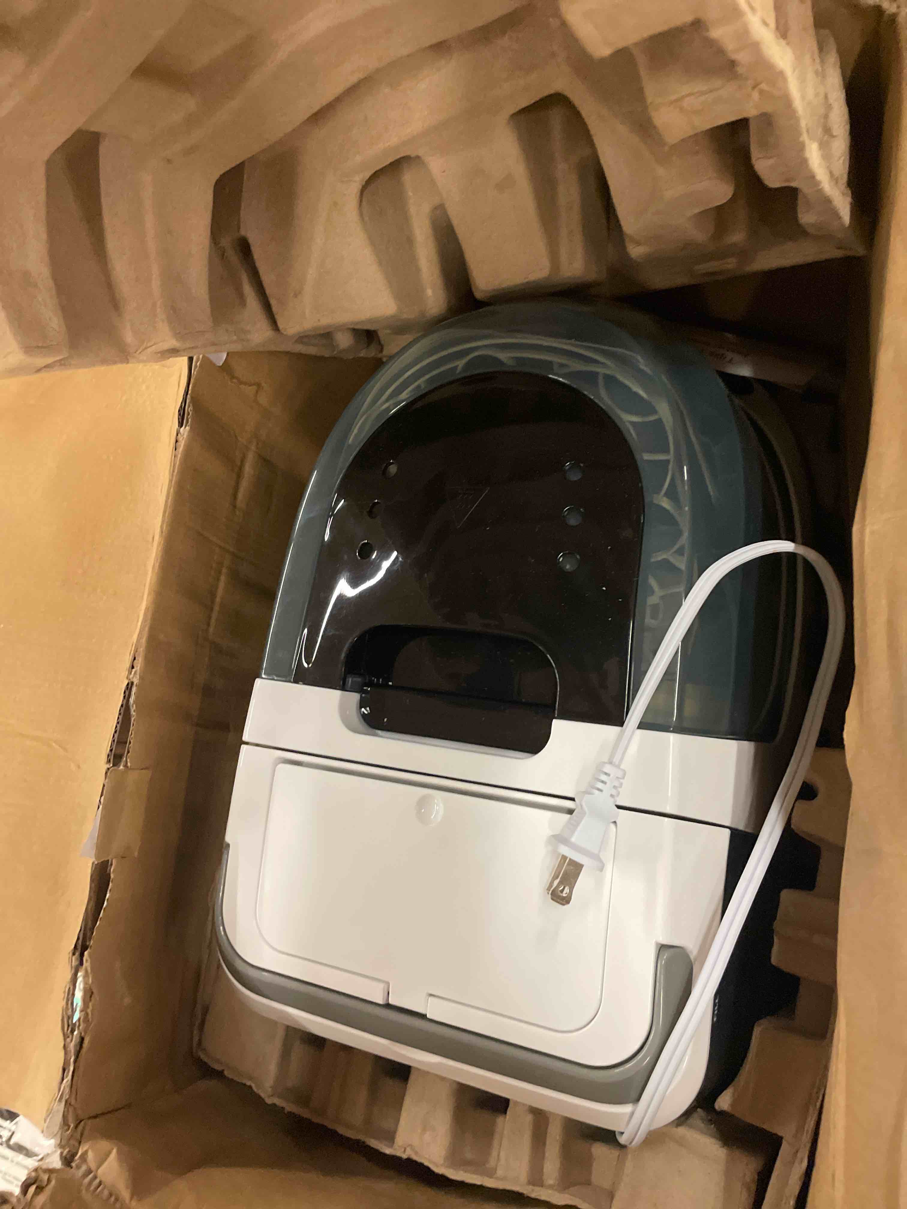 https://s3.amazonaws.com/lotting-images-prod/phillipi/TEA1795098_1754365934792.jpeg