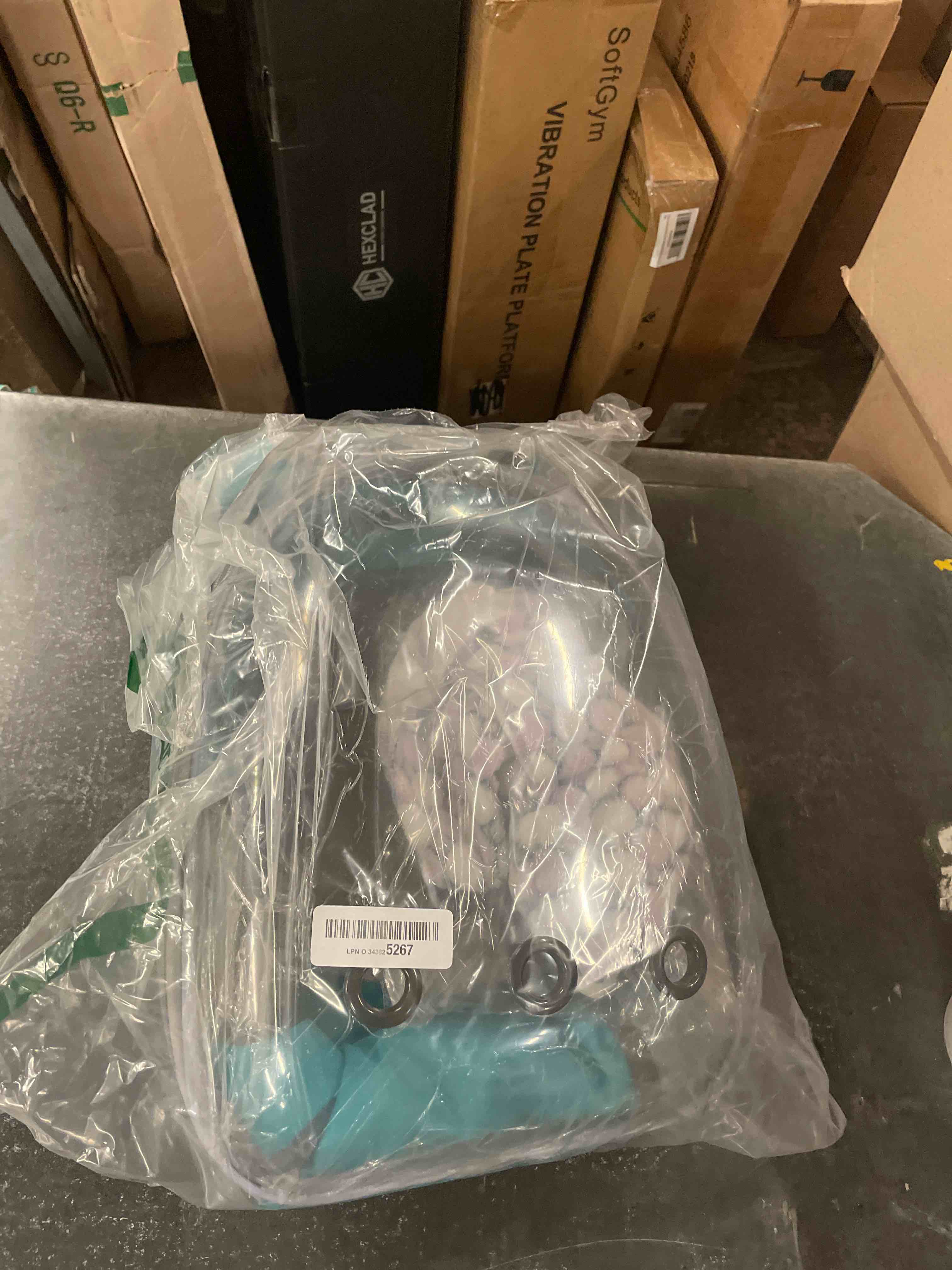 https://s3.amazonaws.com/lotting-images-prod/phillipi/TEA1795128_1754464470838.jpeg