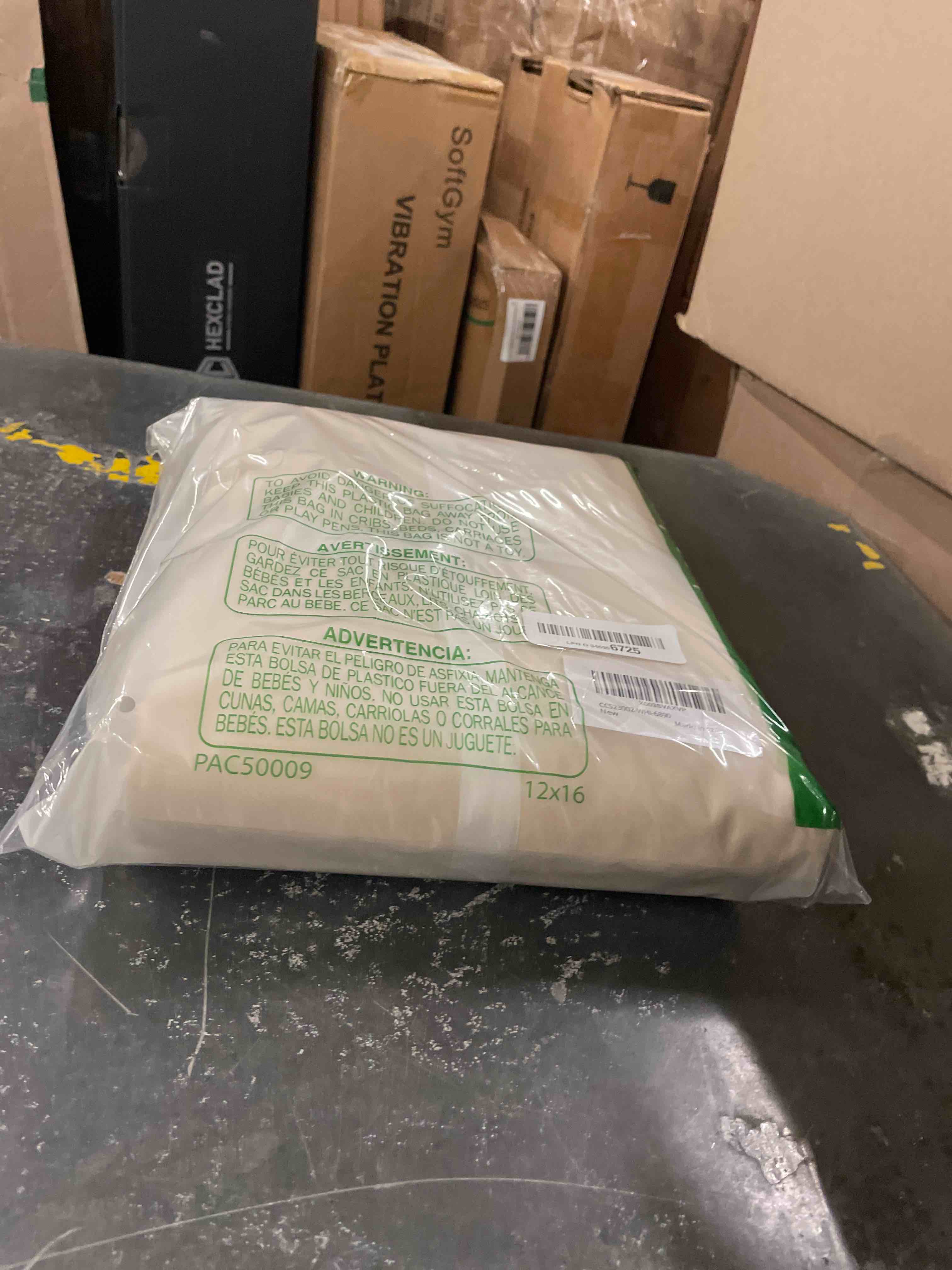 https://s3.amazonaws.com/lotting-images-prod/phillipi/TEA1795132_1754464757876.jpeg