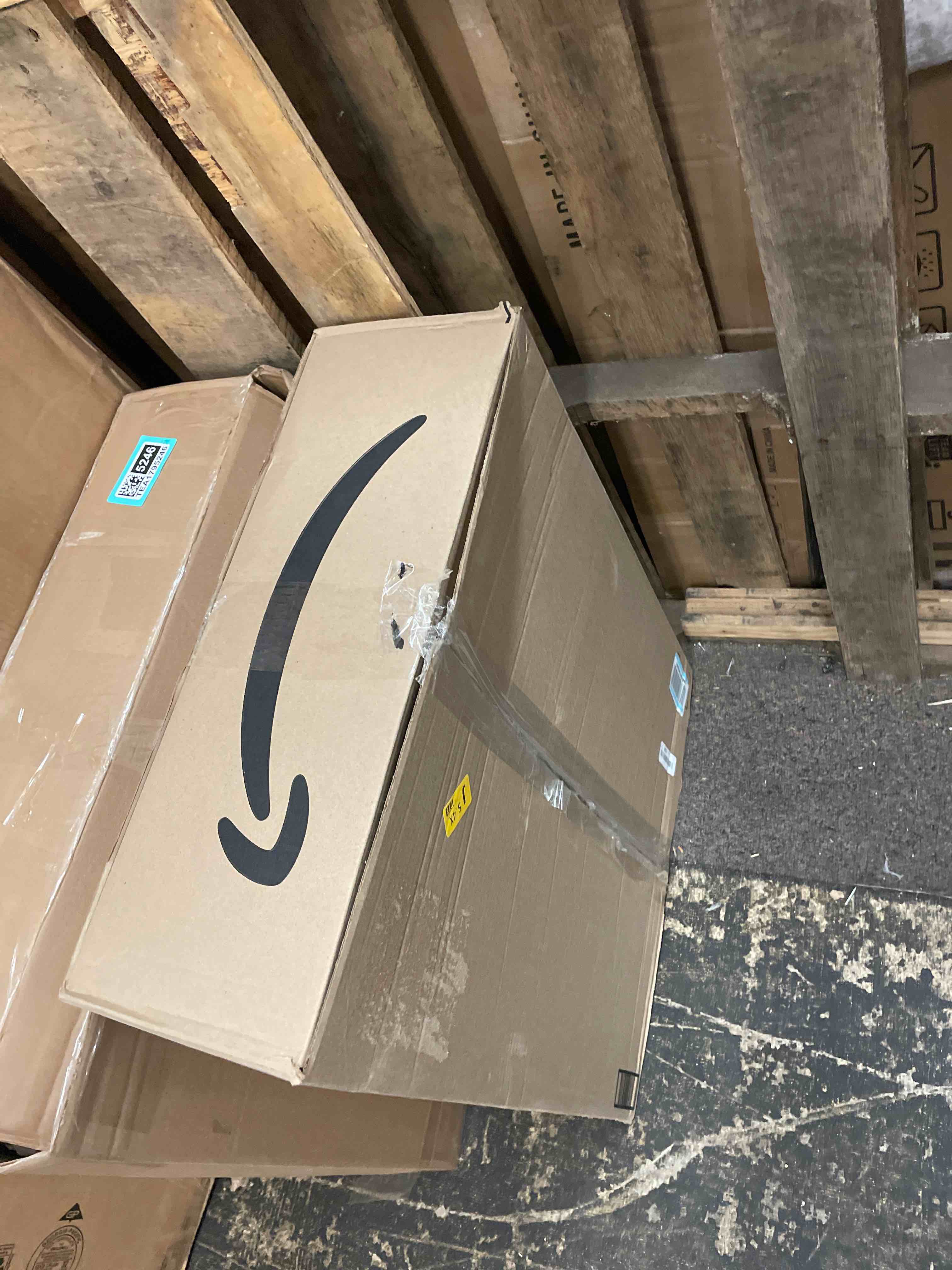 https://s3.amazonaws.com/lotting-images-prod/phillipi/TEA1795244_1755115617542.jpeg