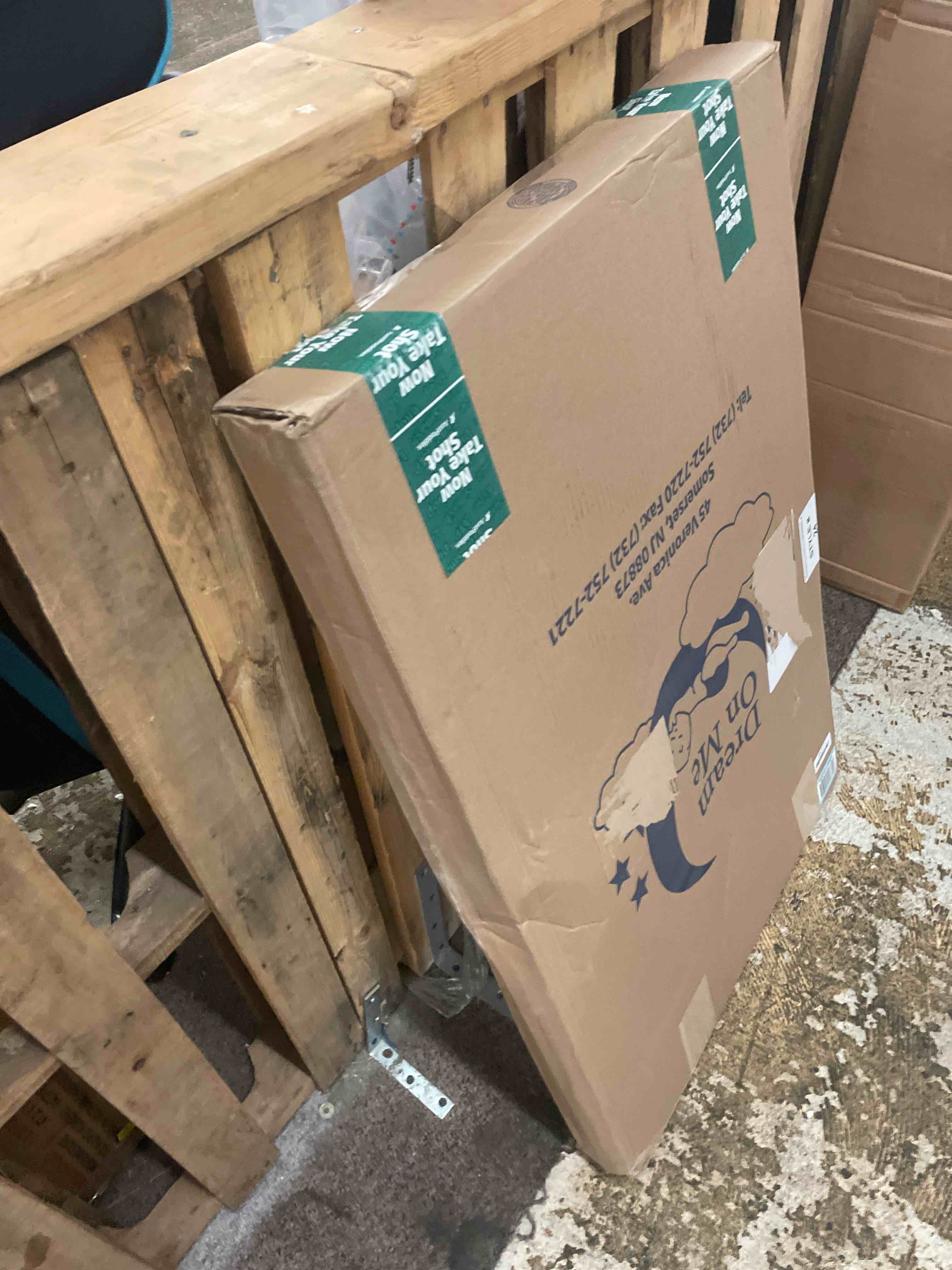 https://s3.amazonaws.com/lotting-images-prod/phillipi/TEA1795318_1755185092524.jpeg