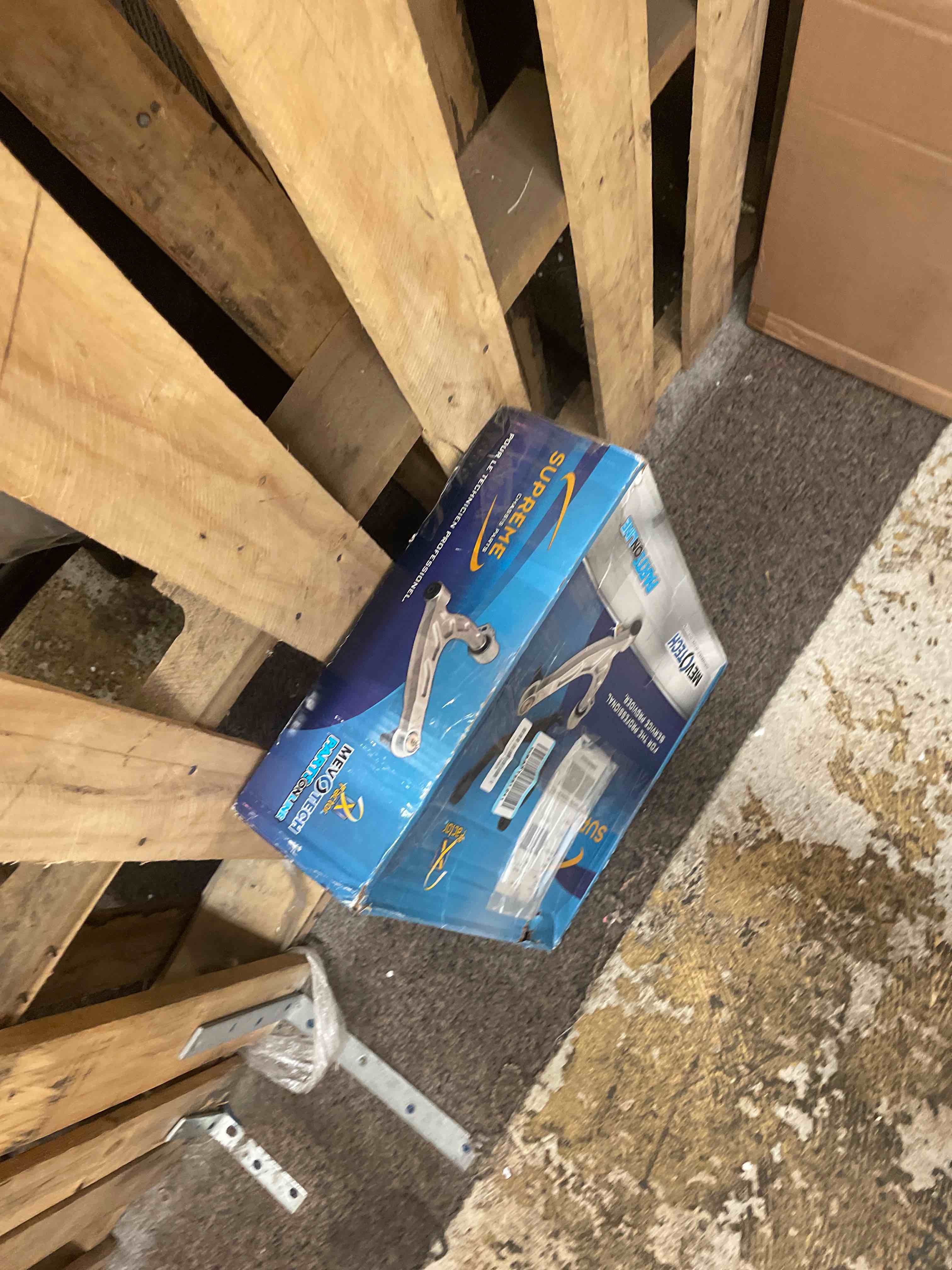 https://s3.amazonaws.com/lotting-images-prod/phillipi/TEA1795321_1755185303320.jpeg