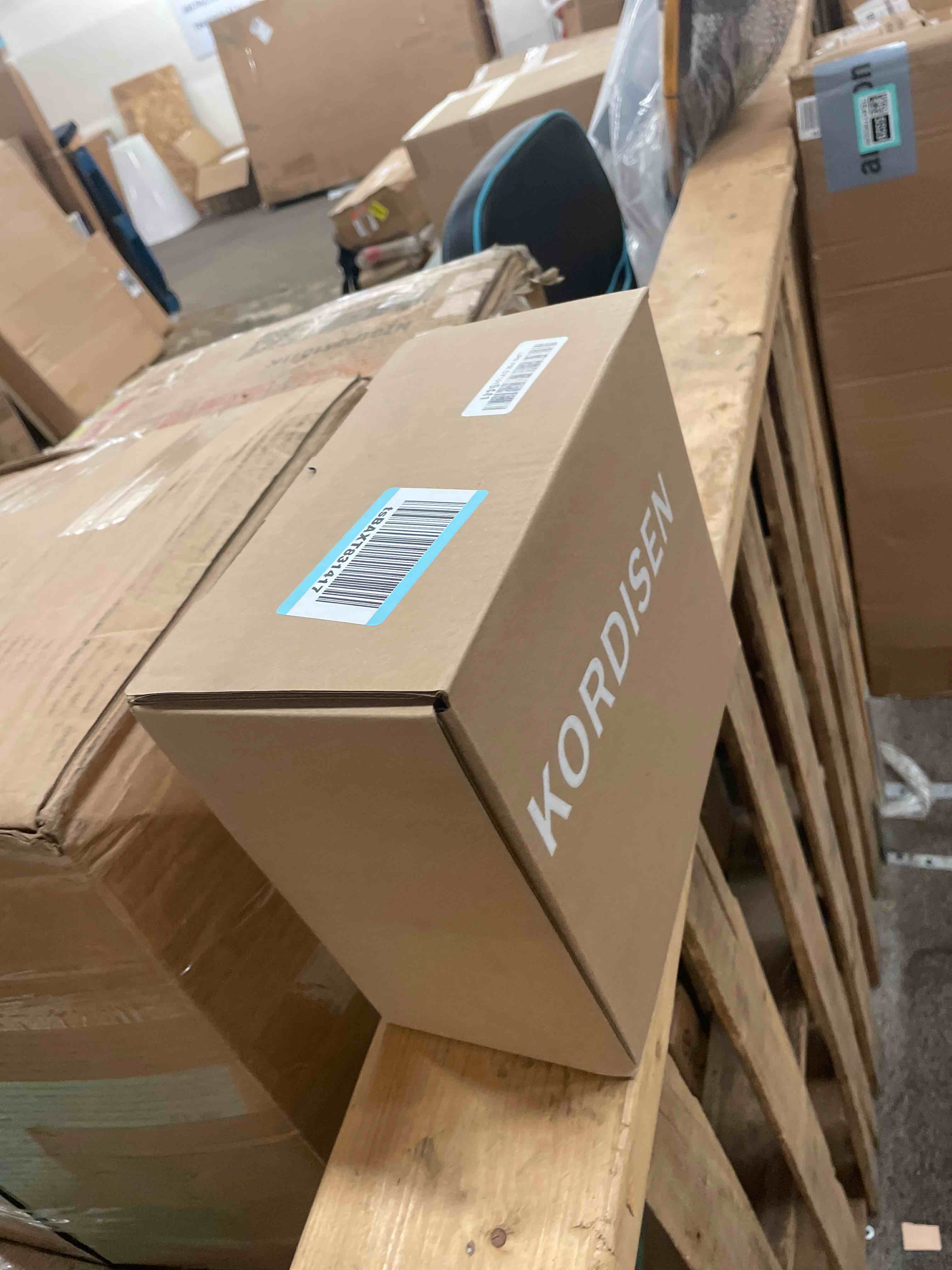 https://s3.amazonaws.com/lotting-images-prod/phillipi/TEA1795330_1755186697862.jpeg