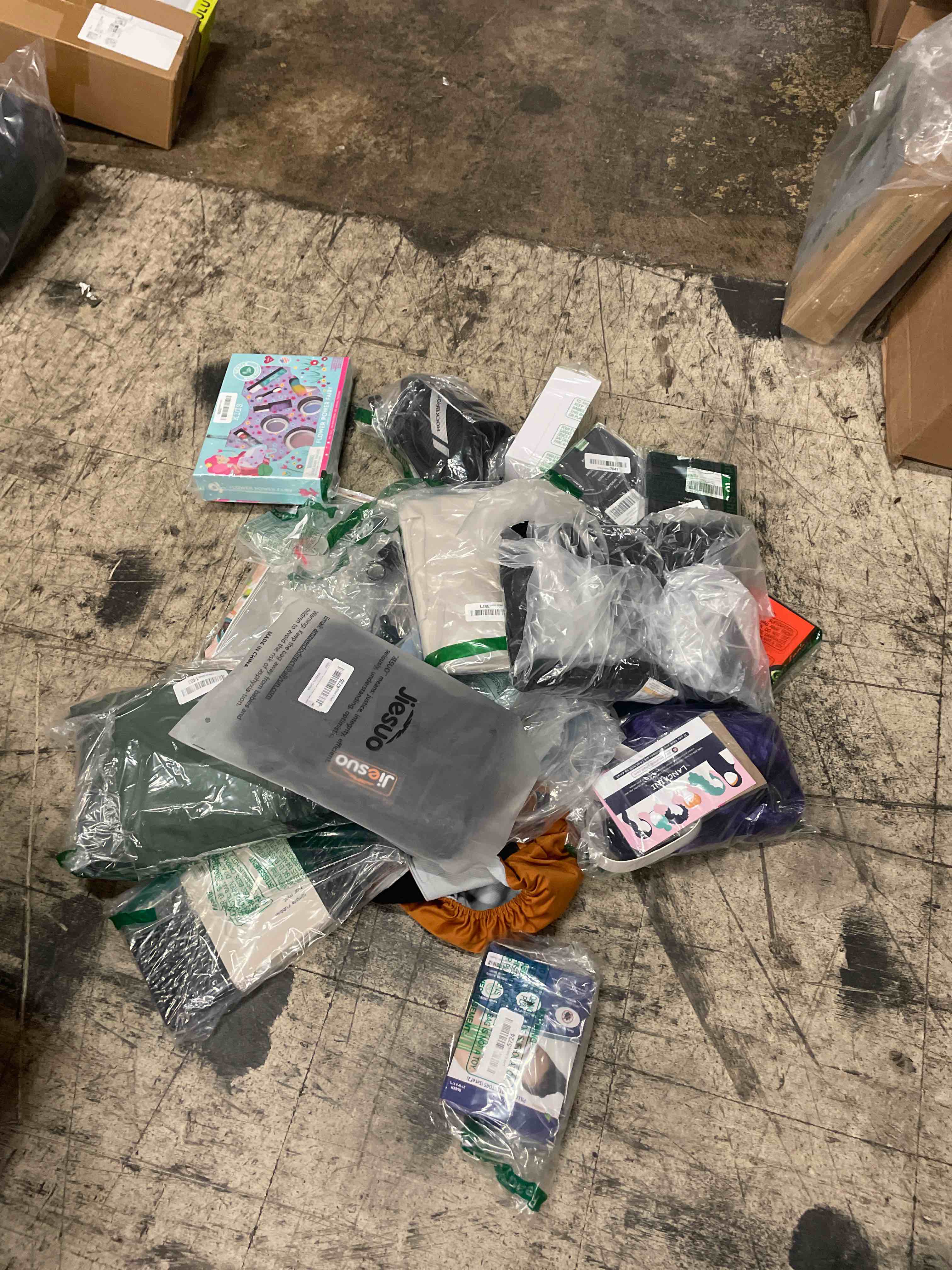 https://s3.amazonaws.com/lotting-images-prod/phillipi/TEA1795420_1755245114312.jpeg