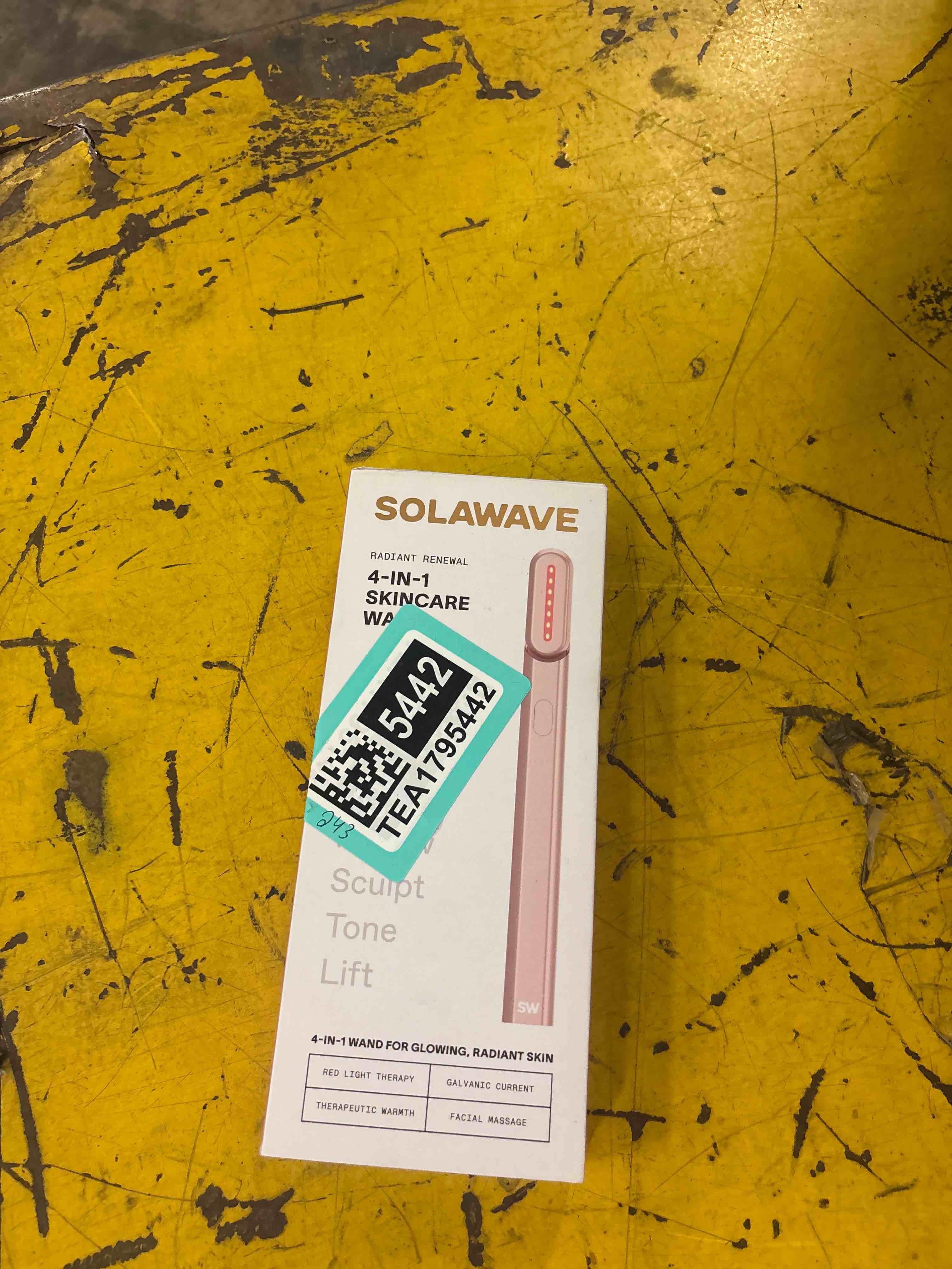 https://s3.amazonaws.com/lotting-images-prod/phillipi/TEA1795442_1755488708423.jpeg