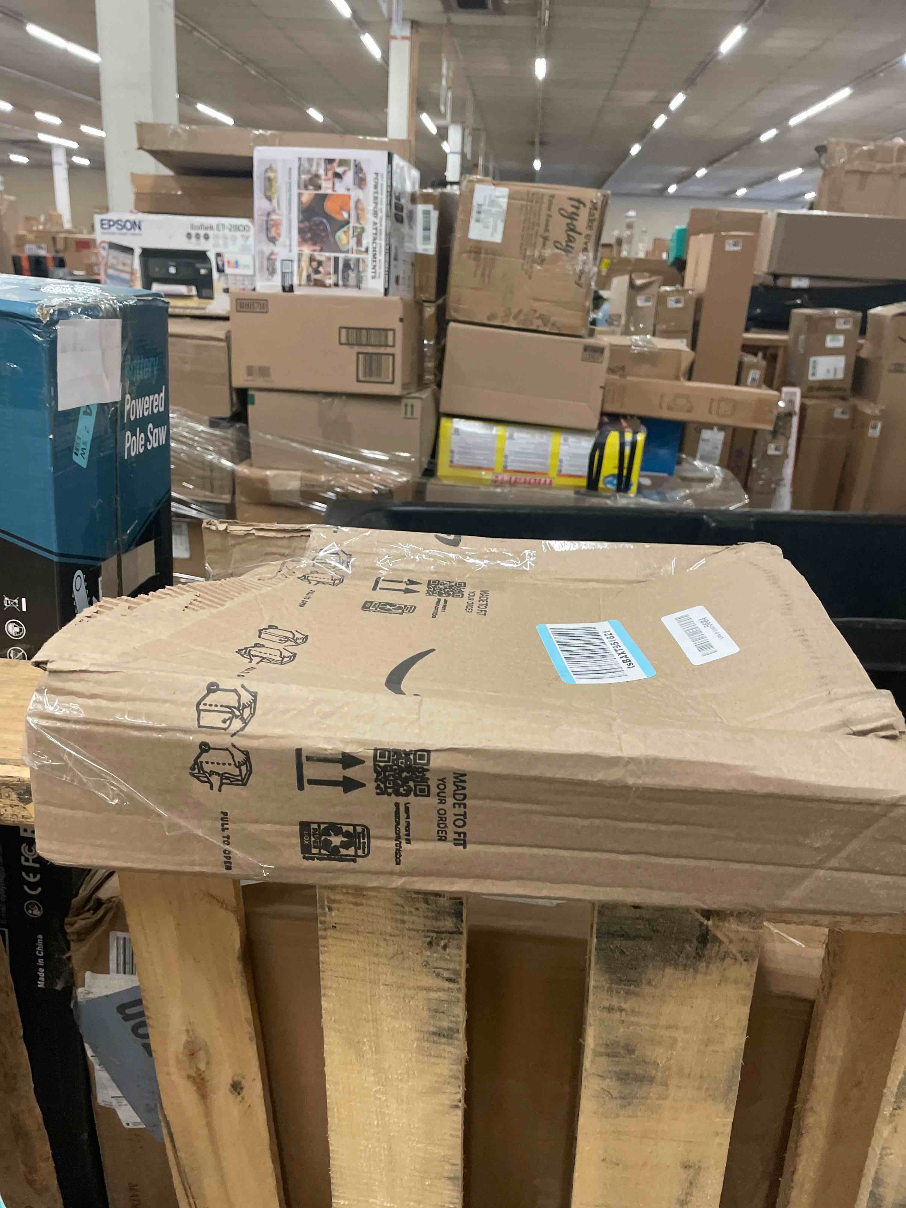 https://s3.amazonaws.com/lotting-images-prod/phillipi/TEA1795587_1755802656160.jpeg