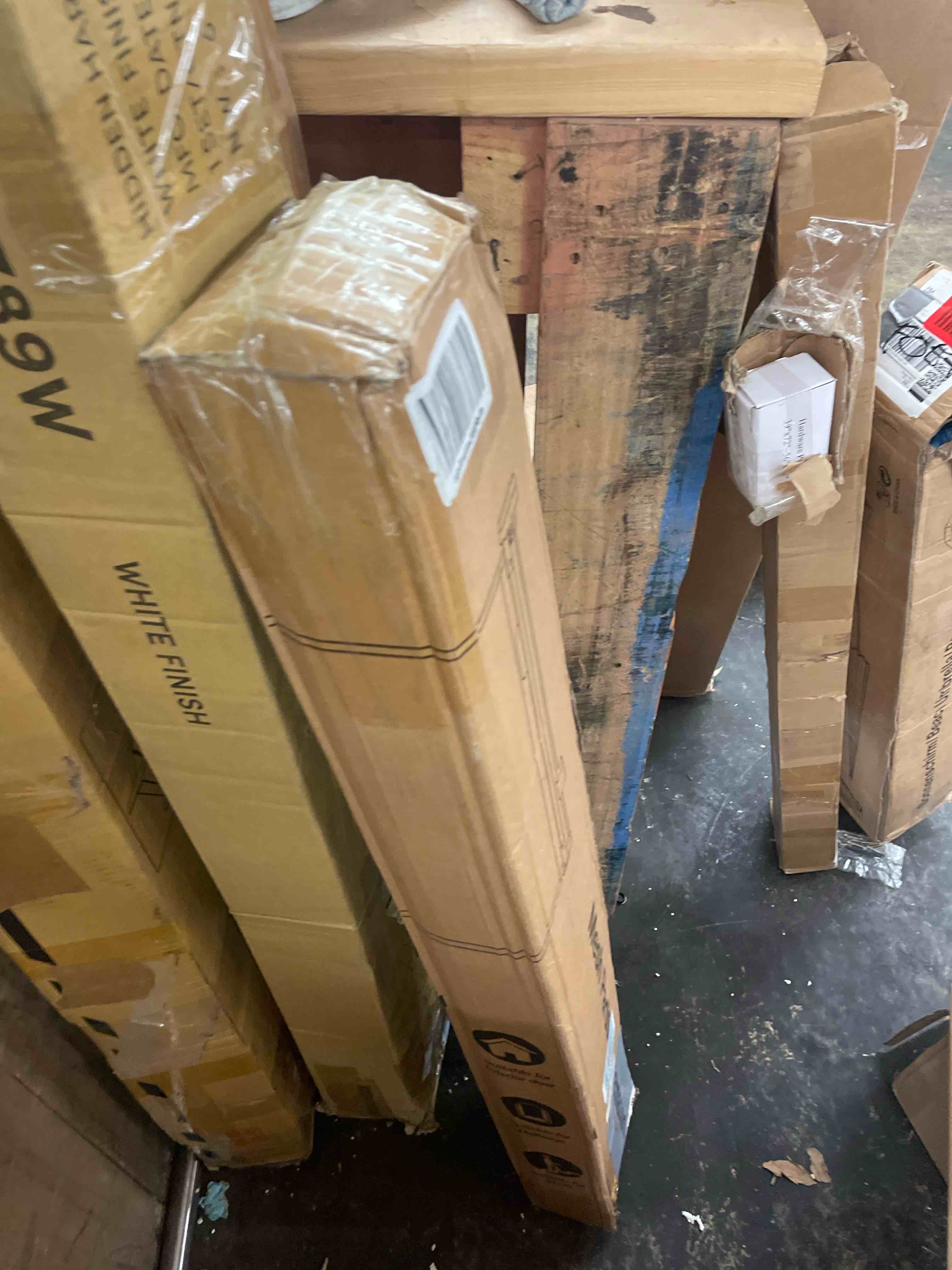 https://s3.amazonaws.com/lotting-images-prod/phillipi/TEA1795641_1755839208025.jpeg
