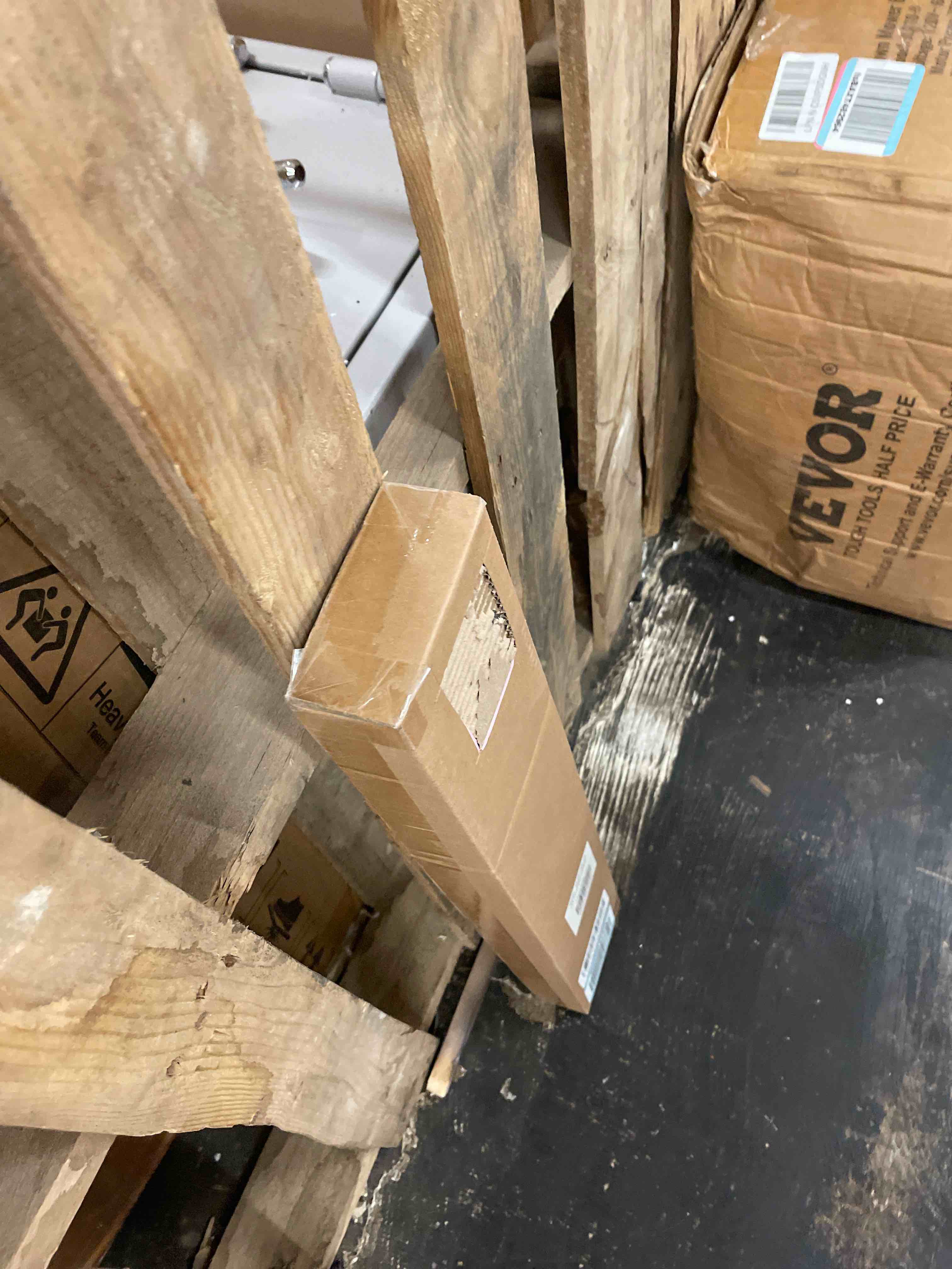 https://s3.amazonaws.com/lotting-images-prod/phillipi/TEA1795666_1755843501244.jpeg