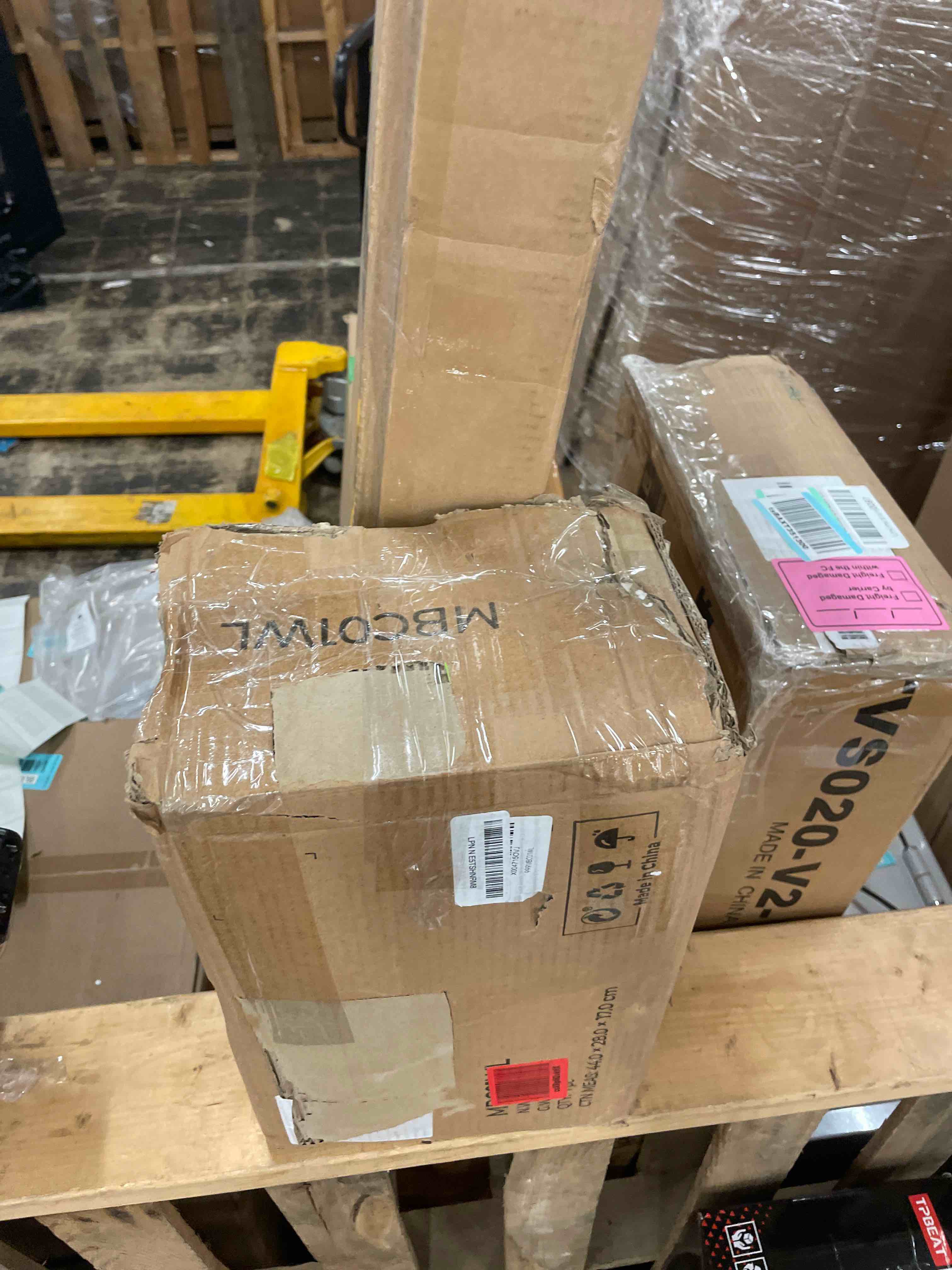 https://s3.amazonaws.com/lotting-images-prod/phillipi/TEA1795675_1755844286386.jpeg