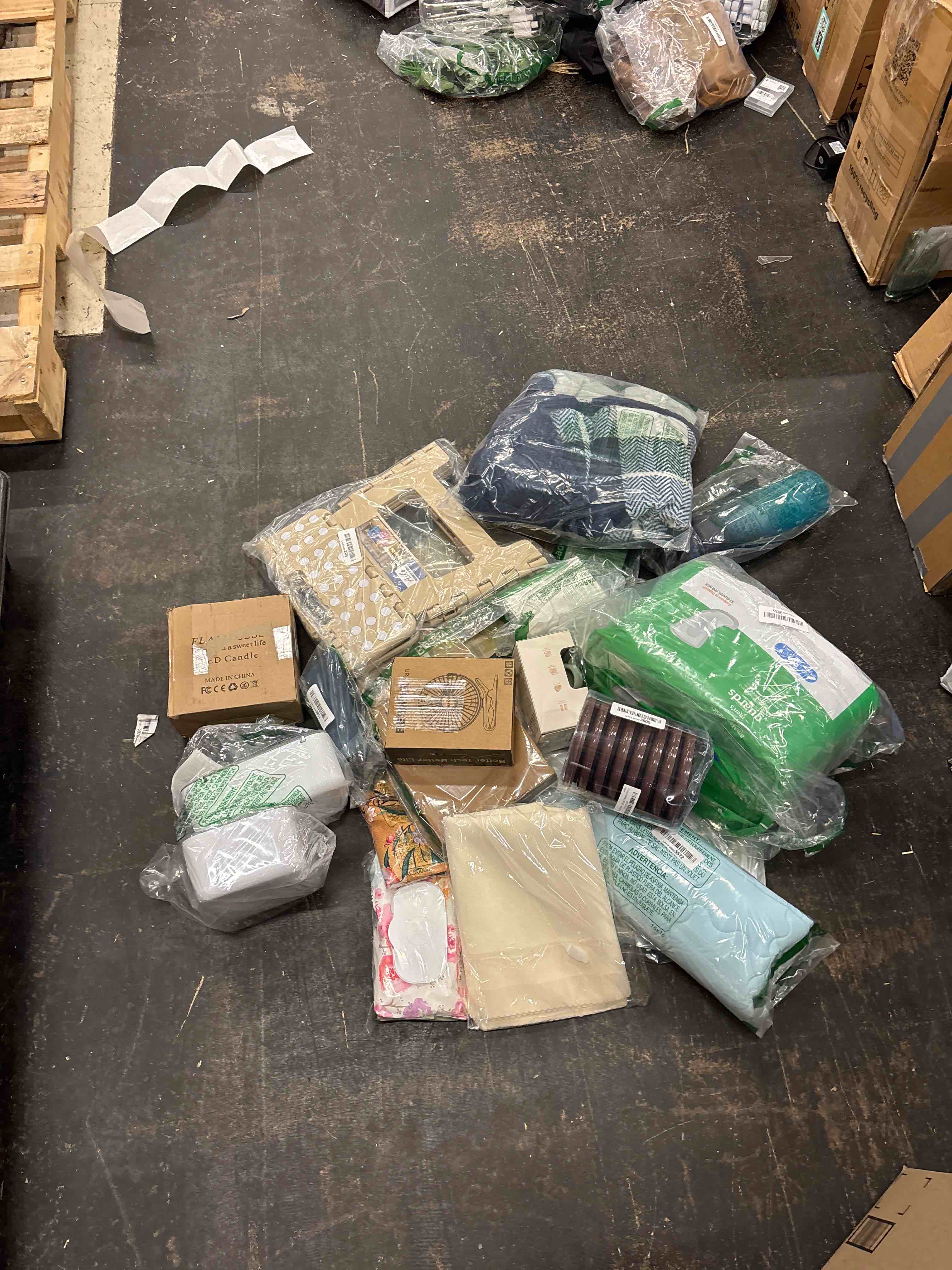 https://s3.amazonaws.com/lotting-images-prod/phillipi/TEA1795751_1756111130429.jpeg