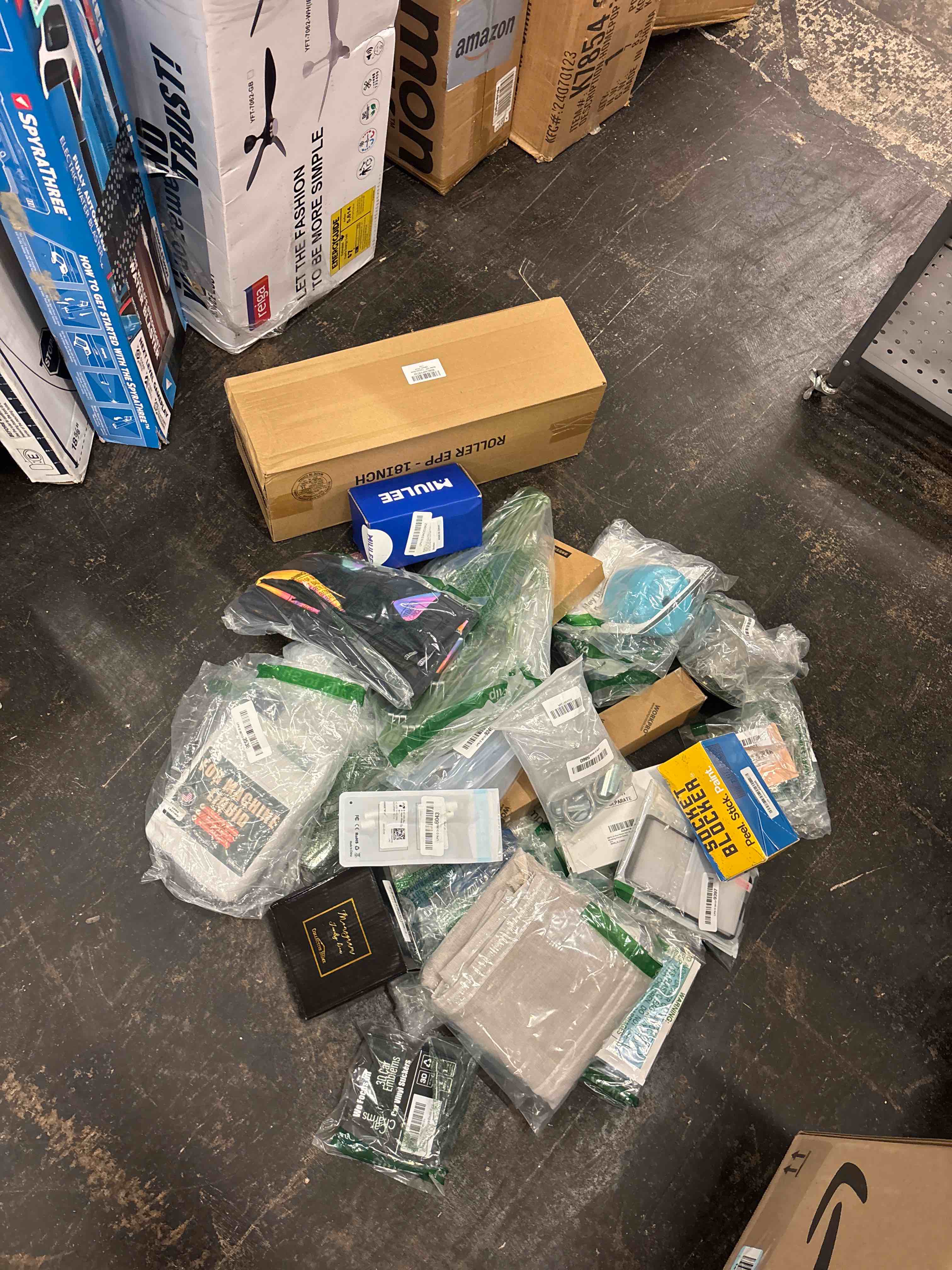 https://s3.amazonaws.com/lotting-images-prod/phillipi/TEA1795755_1756106497543.jpeg