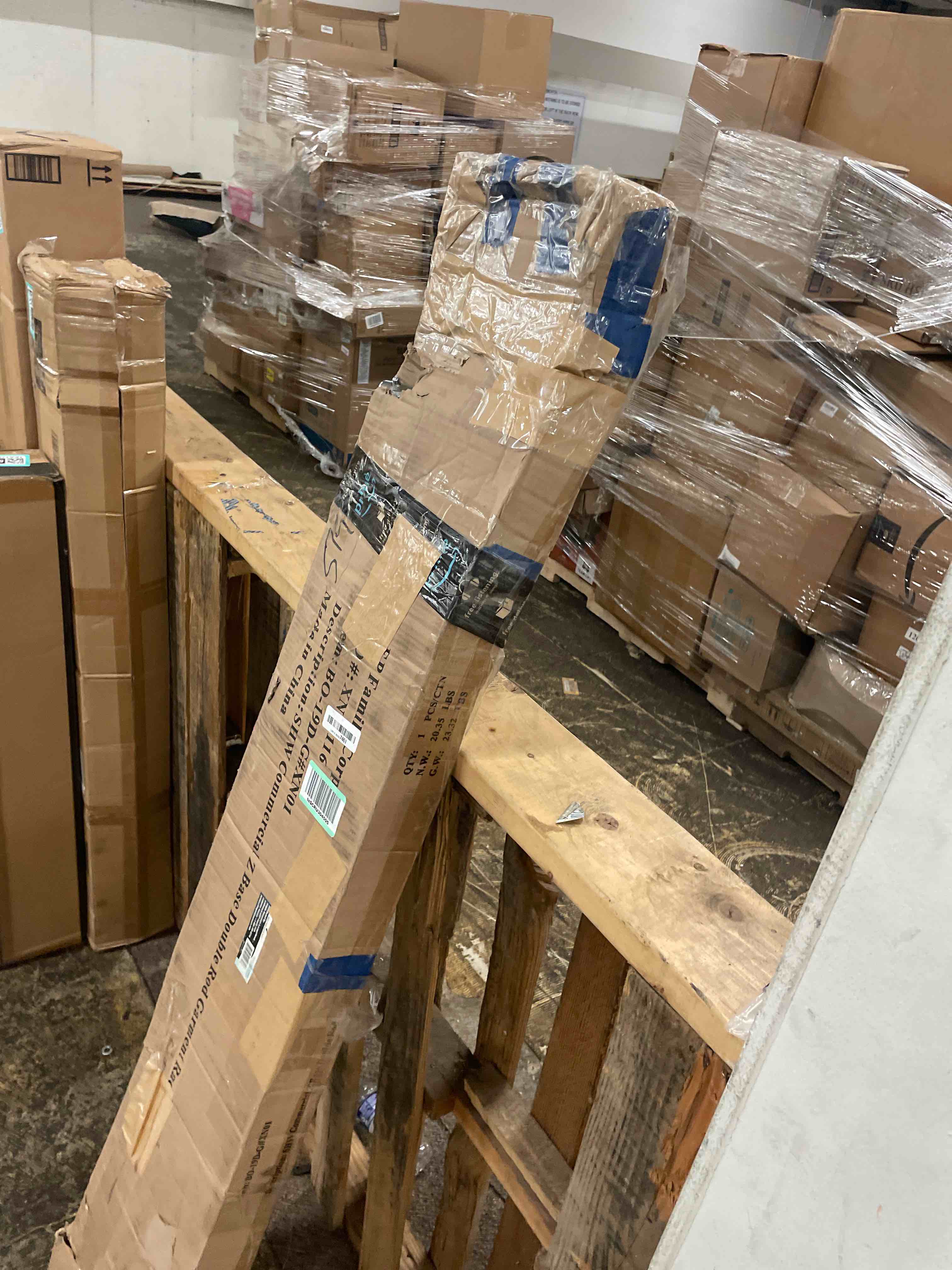 https://s3.amazonaws.com/lotting-images-prod/phillipi/TEA1795788_1756254225499.jpeg