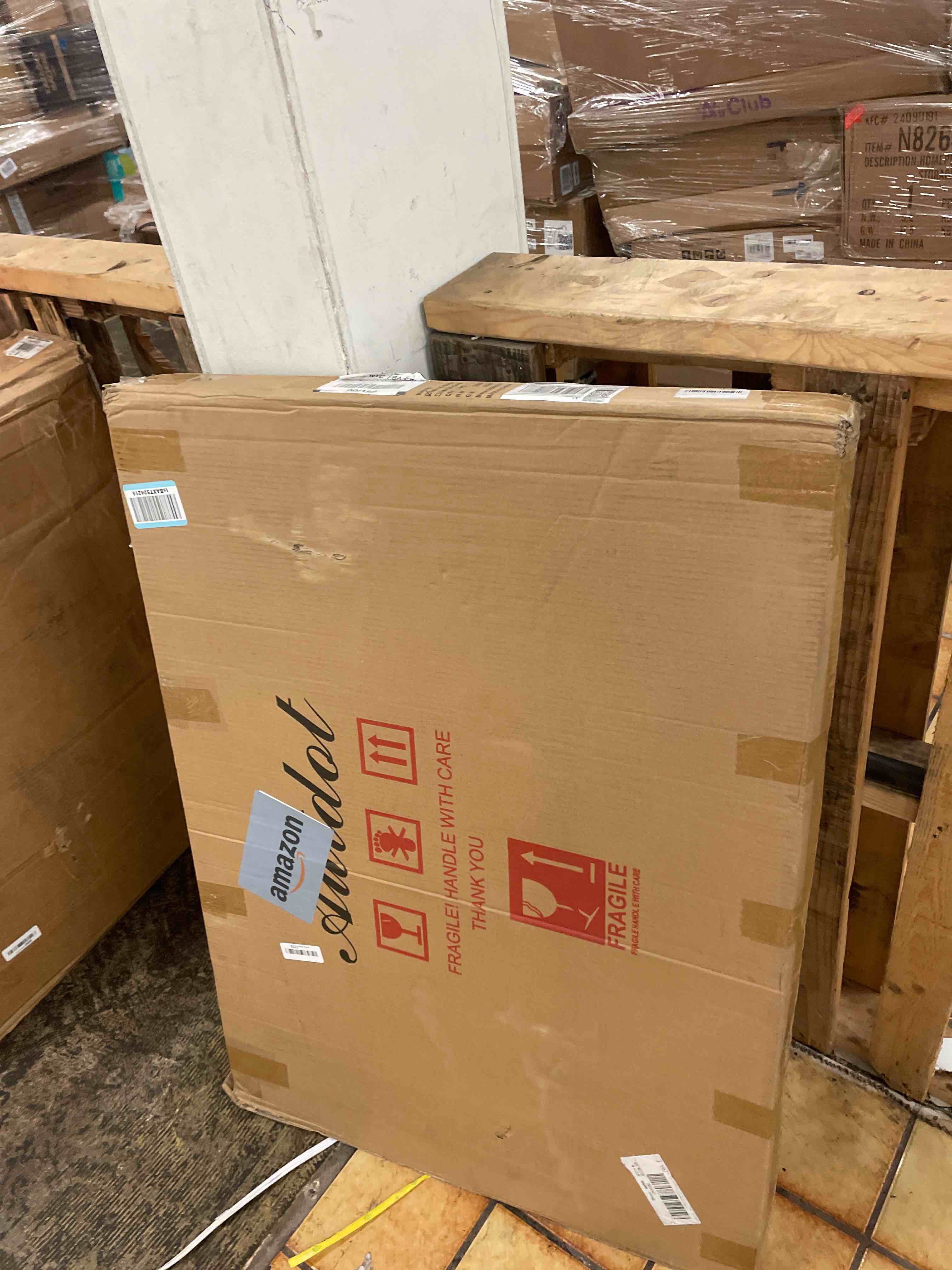 https://s3.amazonaws.com/lotting-images-prod/phillipi/TEA1795807_1756258800177.jpeg