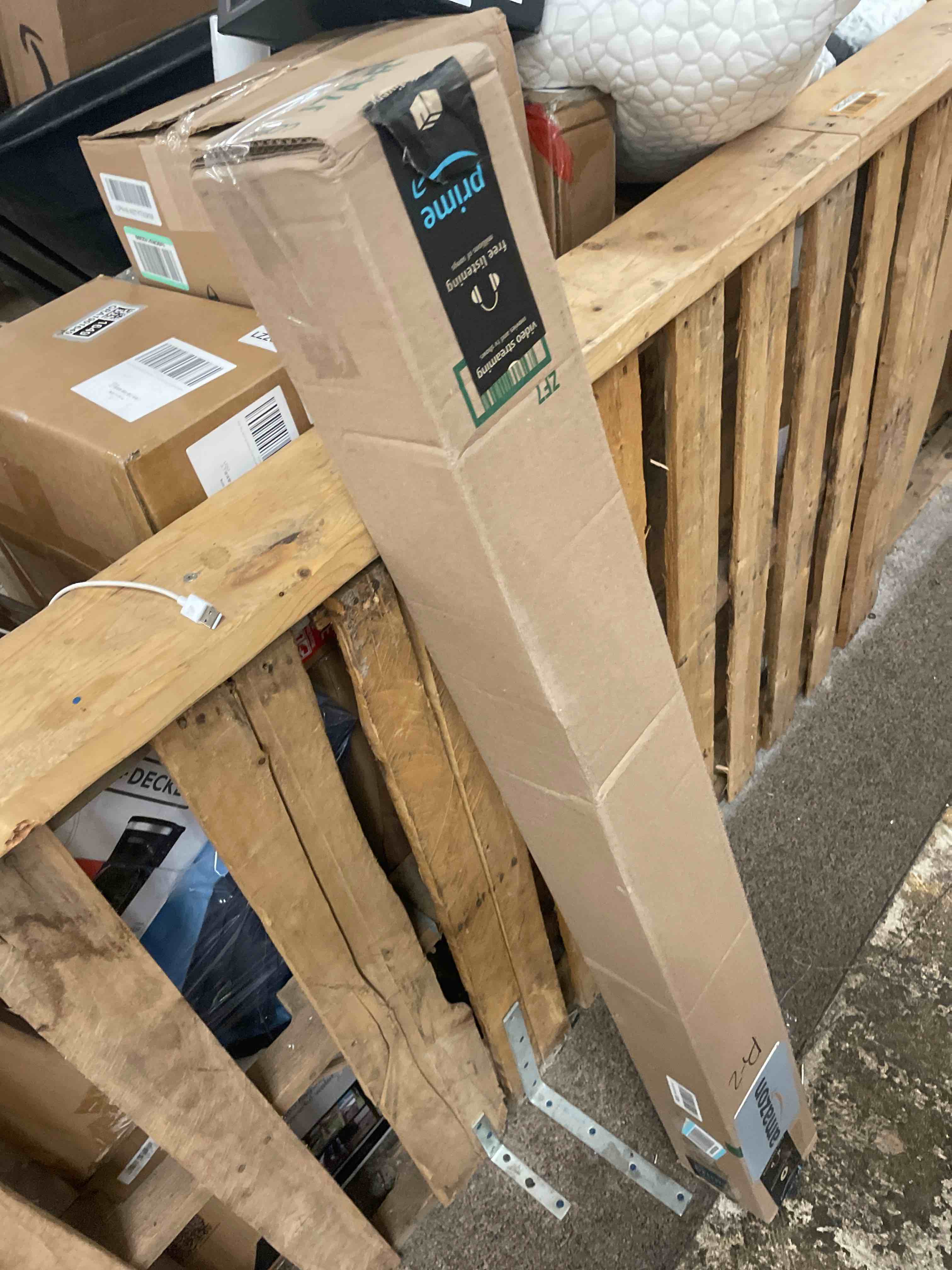 https://s3.amazonaws.com/lotting-images-prod/phillipi/TEA1795930_1756352259404.jpeg