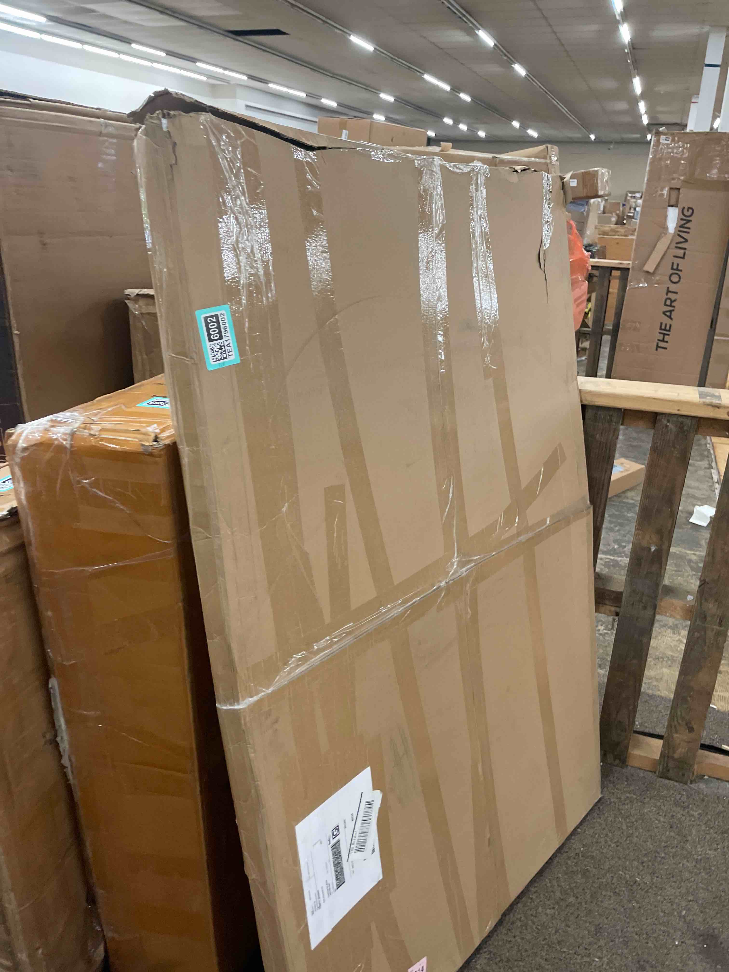 https://s3.amazonaws.com/lotting-images-prod/phillipi/TEA1796002_1756920726472.jpeg