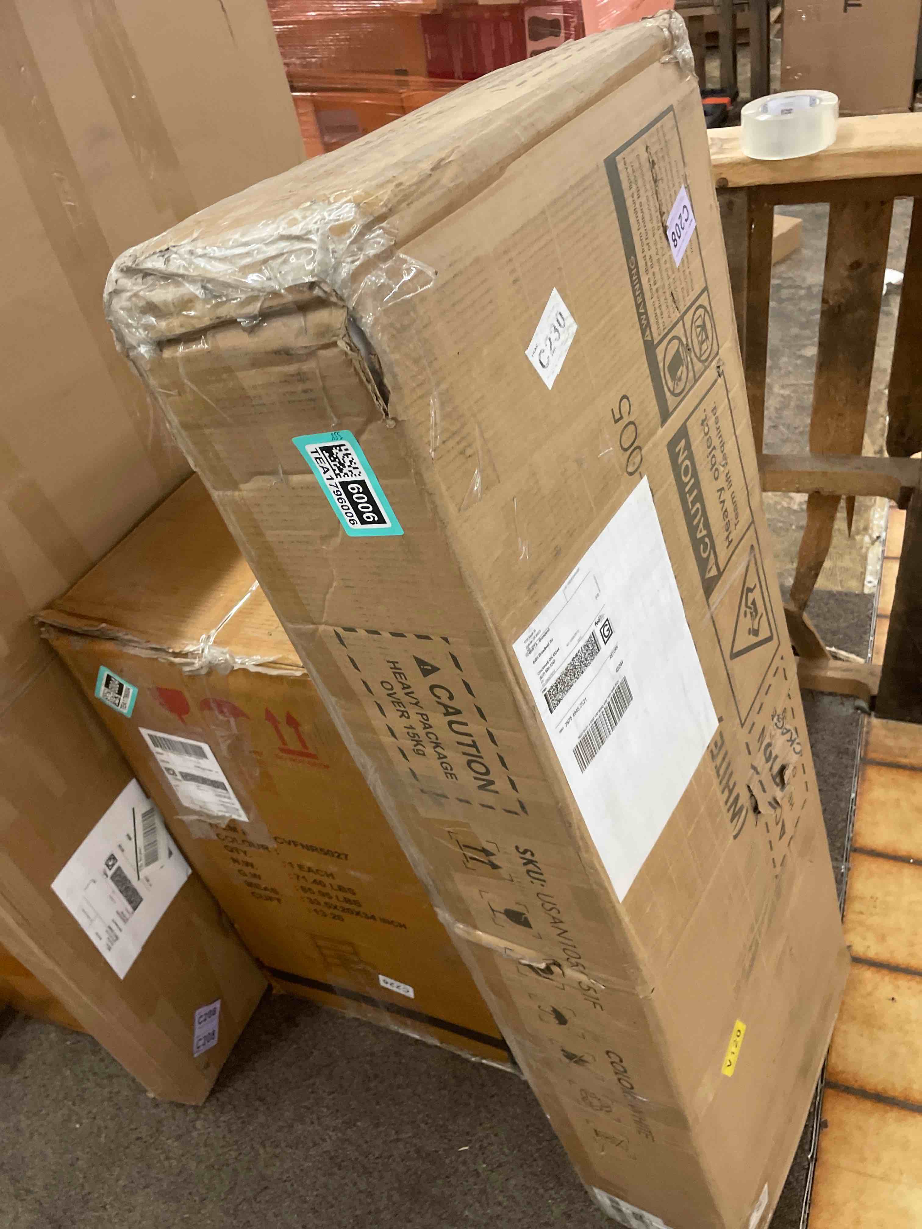 https://s3.amazonaws.com/lotting-images-prod/phillipi/TEA1796006_1756922162784.jpeg