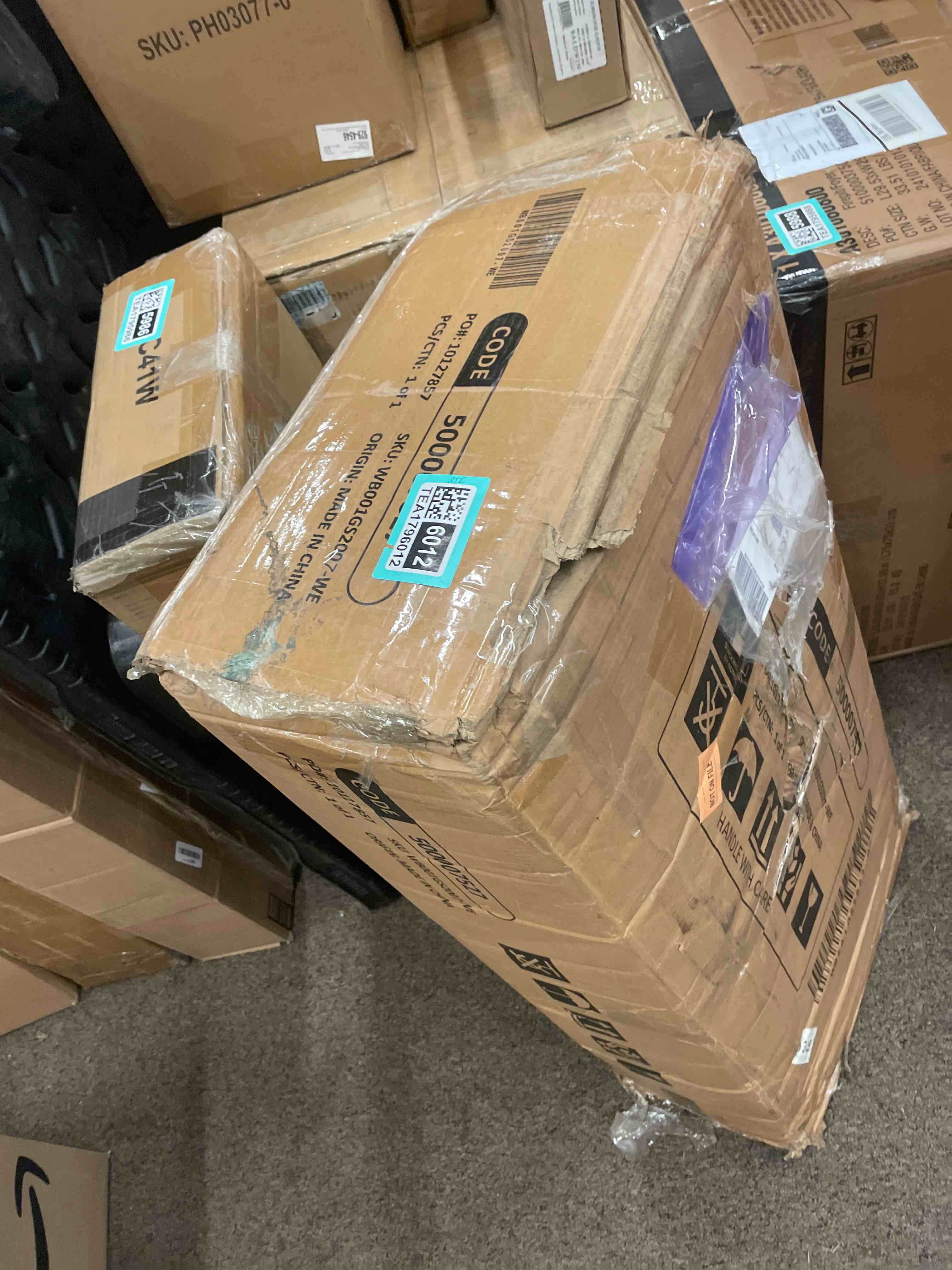 https://s3.amazonaws.com/lotting-images-prod/phillipi/TEA1796012_1756923955109.jpeg