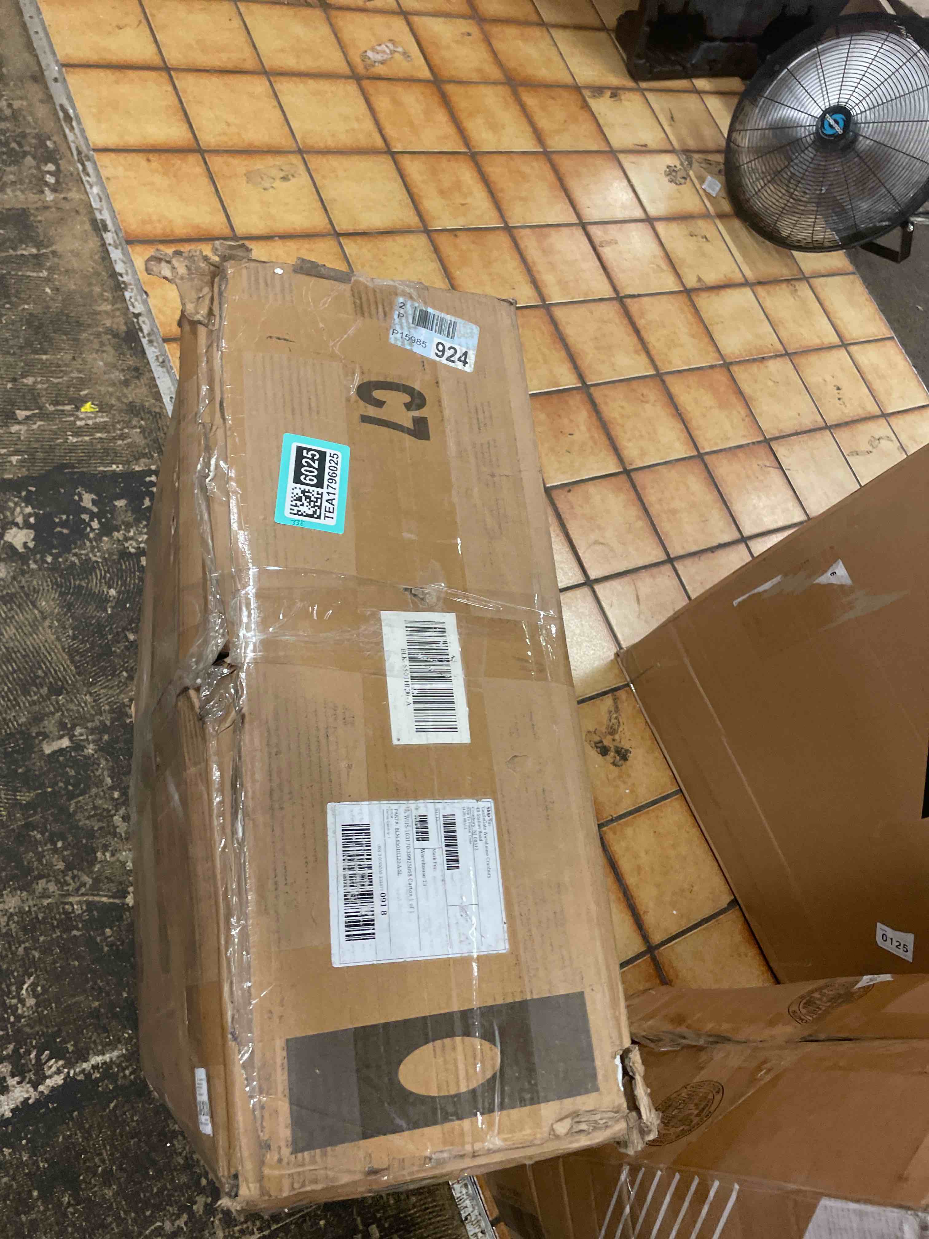 https://s3.amazonaws.com/lotting-images-prod/phillipi/TEA1796025_1756943809187.jpeg