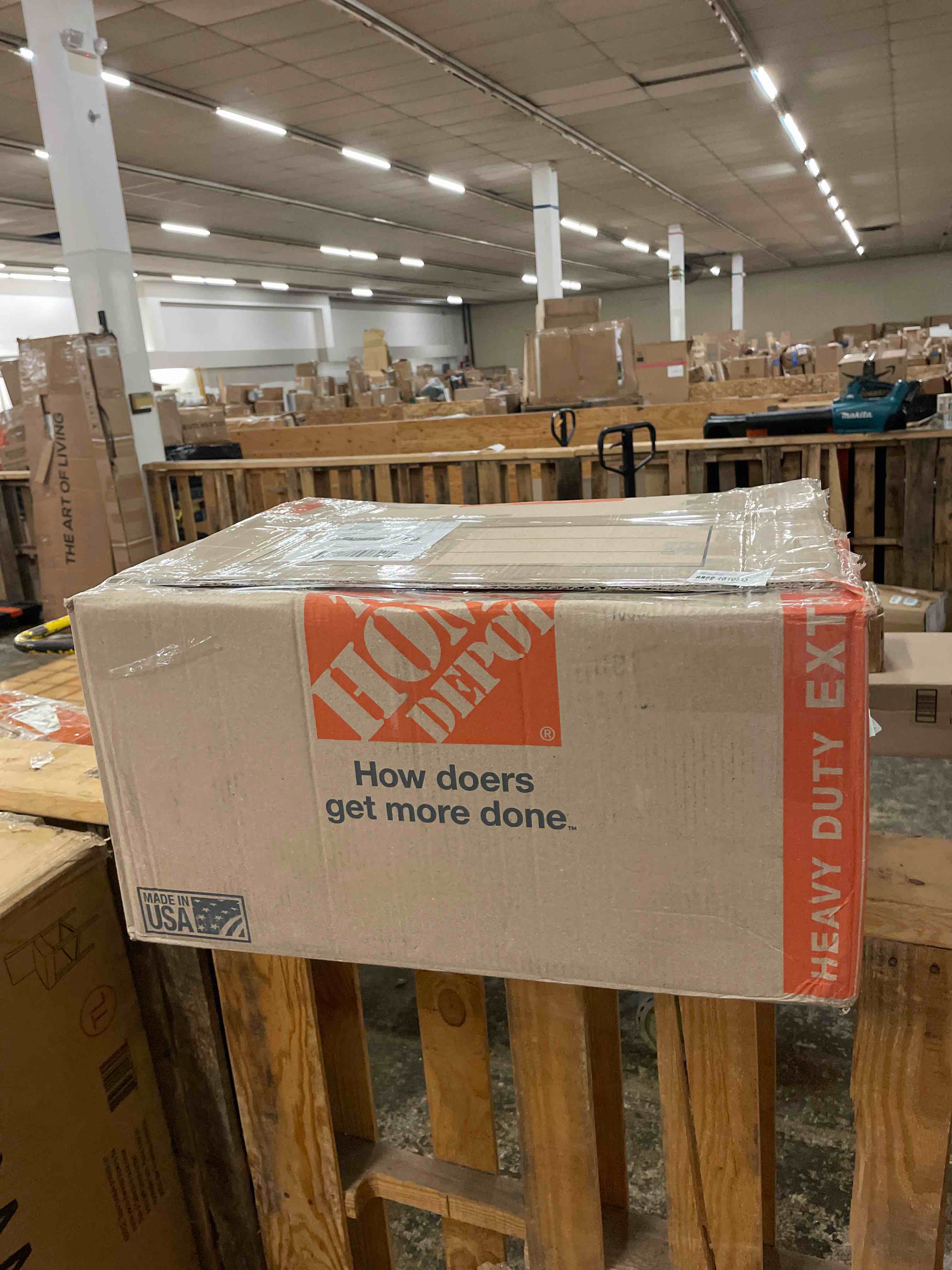https://s3.amazonaws.com/lotting-images-prod/phillipi/TEA1796050_1756952816782.jpeg