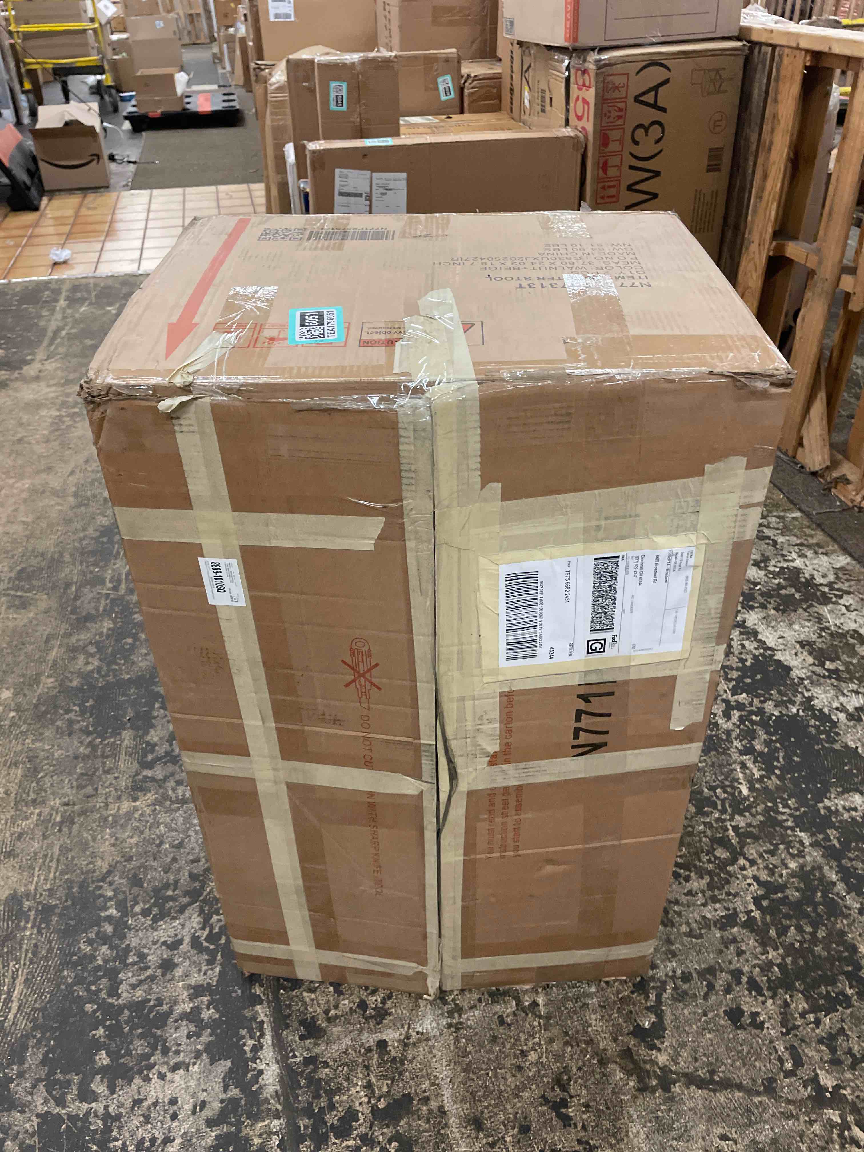 https://s3.amazonaws.com/lotting-images-prod/phillipi/TEA1796051_1756953083042.jpeg