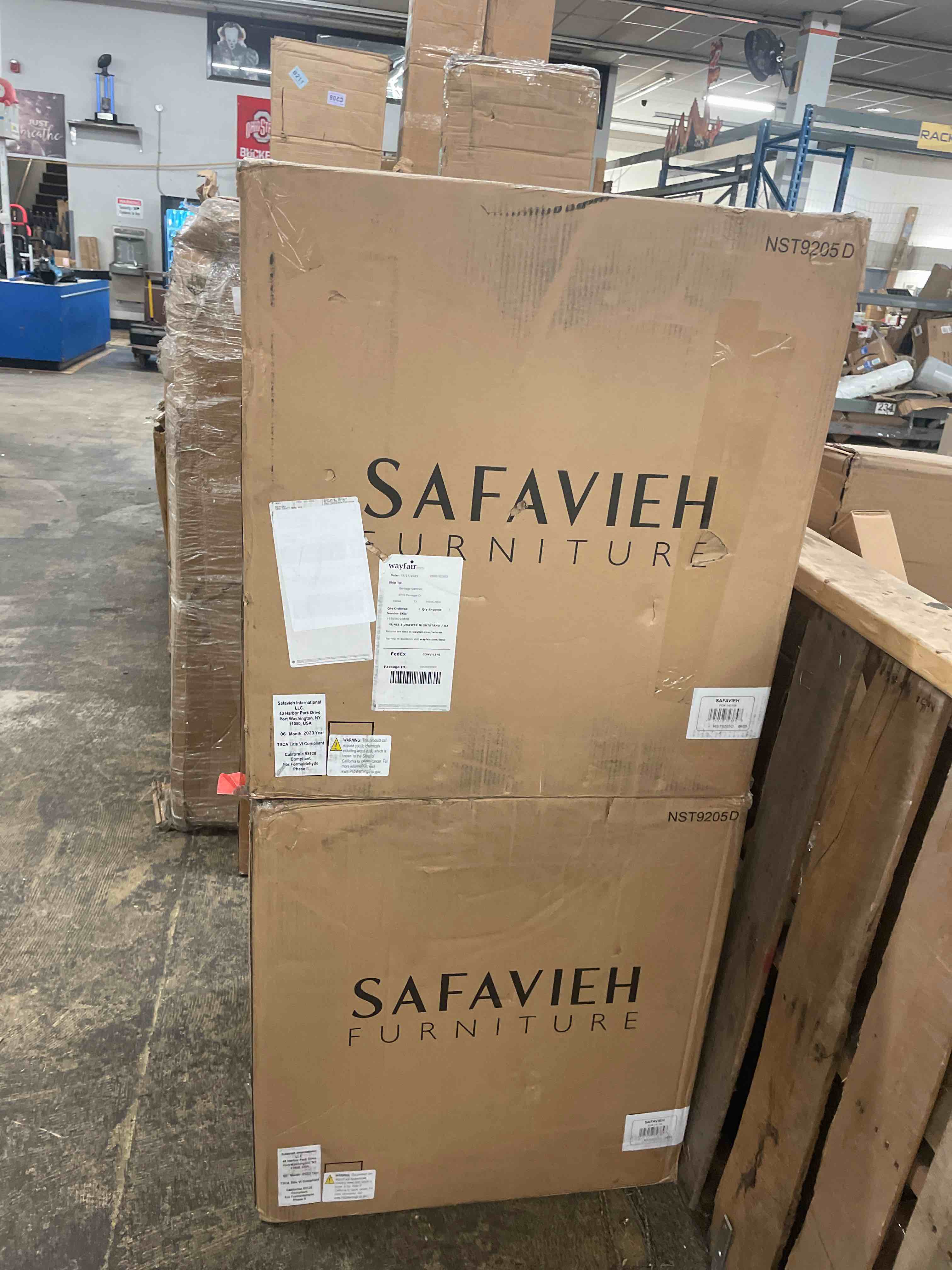 https://s3.amazonaws.com/lotting-images-prod/phillipi/TEA1796093_1757467559043.jpeg